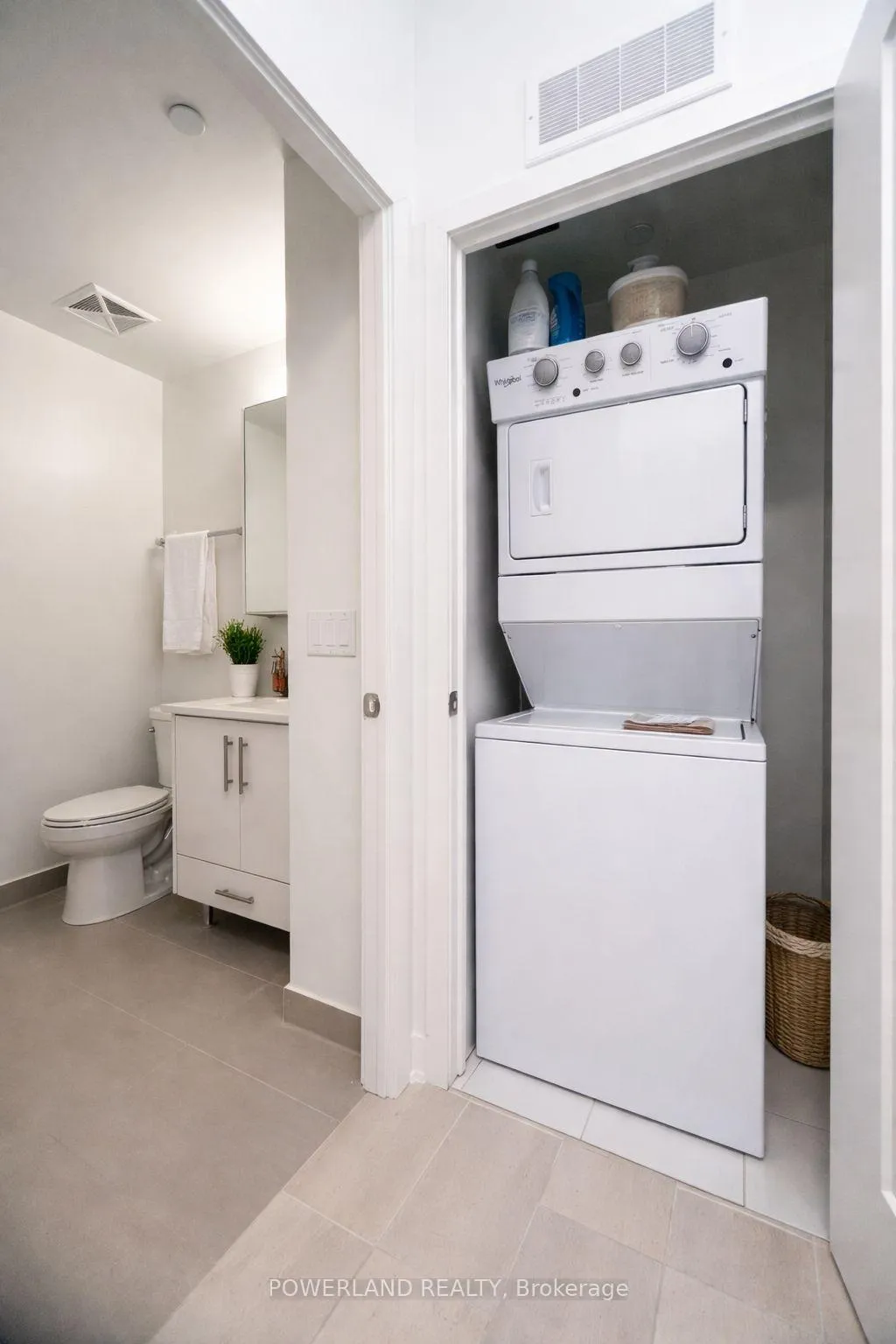 Photo 6 of Unit 2312, 95 Oneida Crescent, Richmond Hill, Langstaff — HOMEH