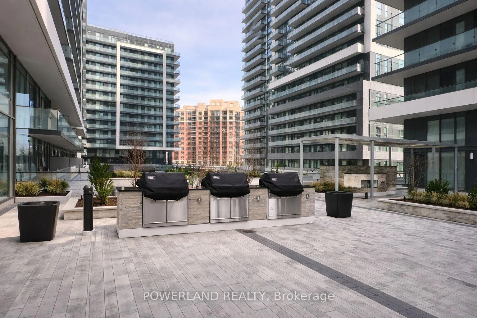 Photo 8 of Unit 2312, 95 Oneida Crescent, Richmond Hill, Langstaff — HOMEH