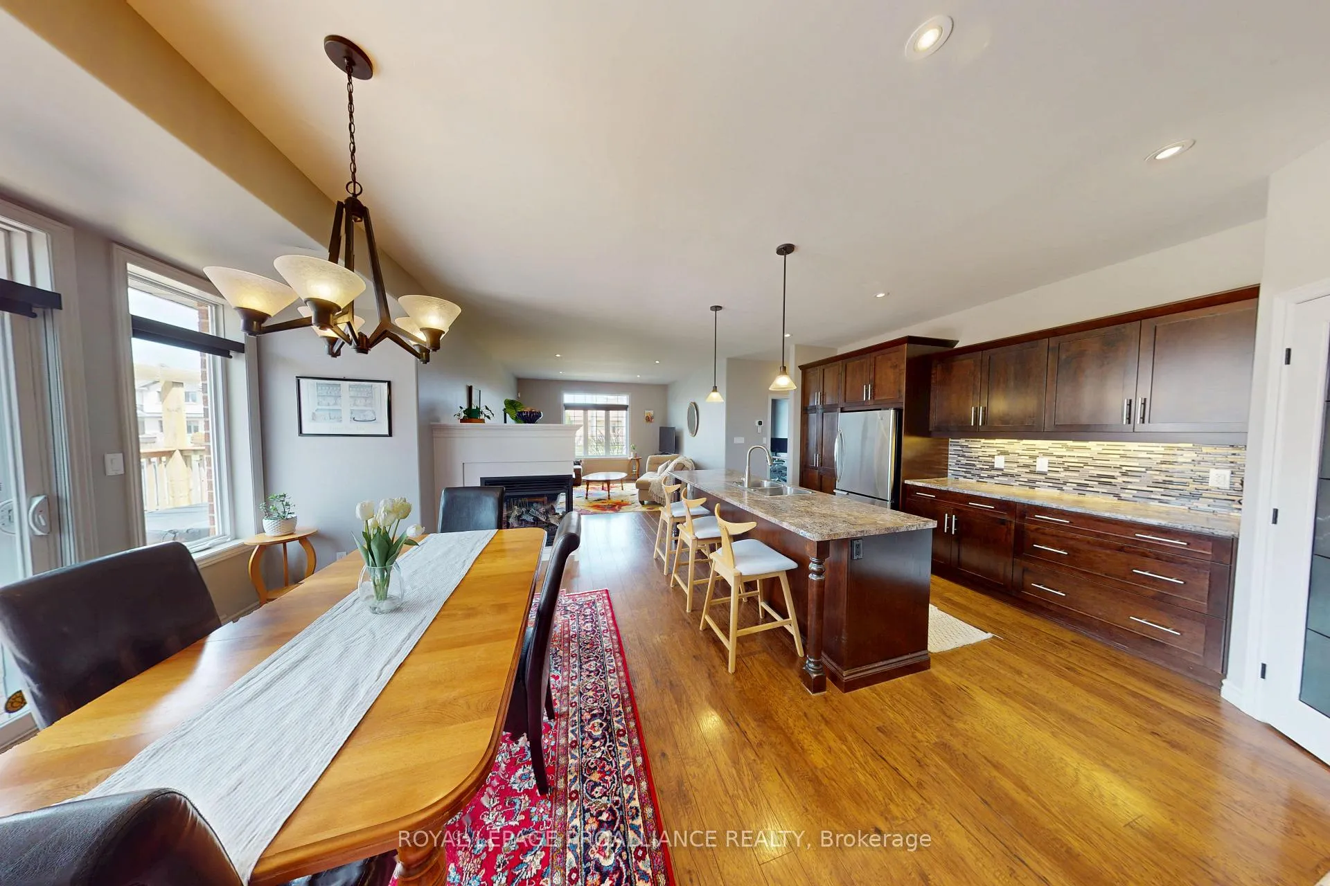 Photo 10 of 2 Meagher Place, Belleville, Belleville Ward — HOMEH