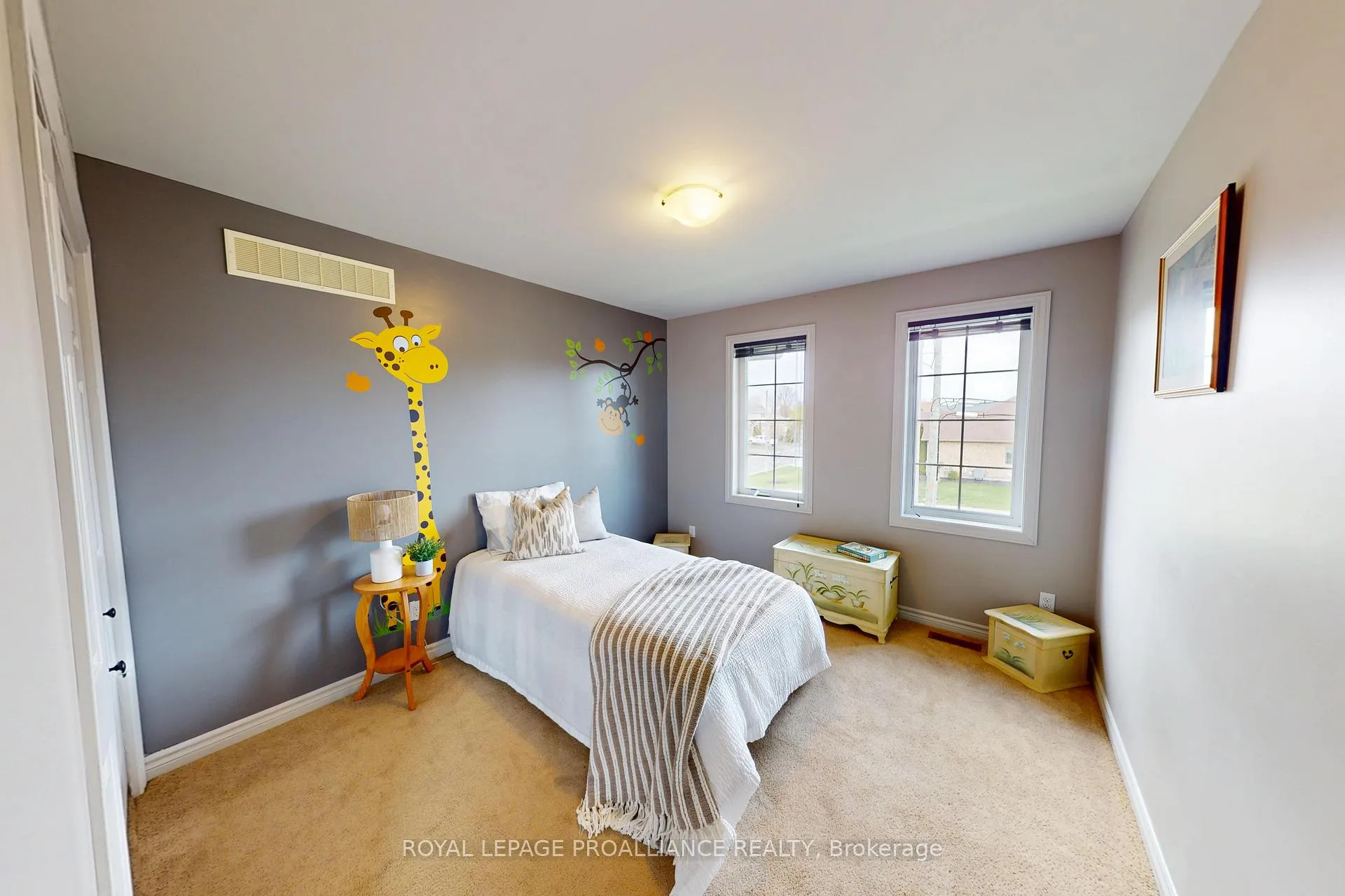 Photo 19 of 2 Meagher Place, Belleville, Belleville Ward — HOMEH