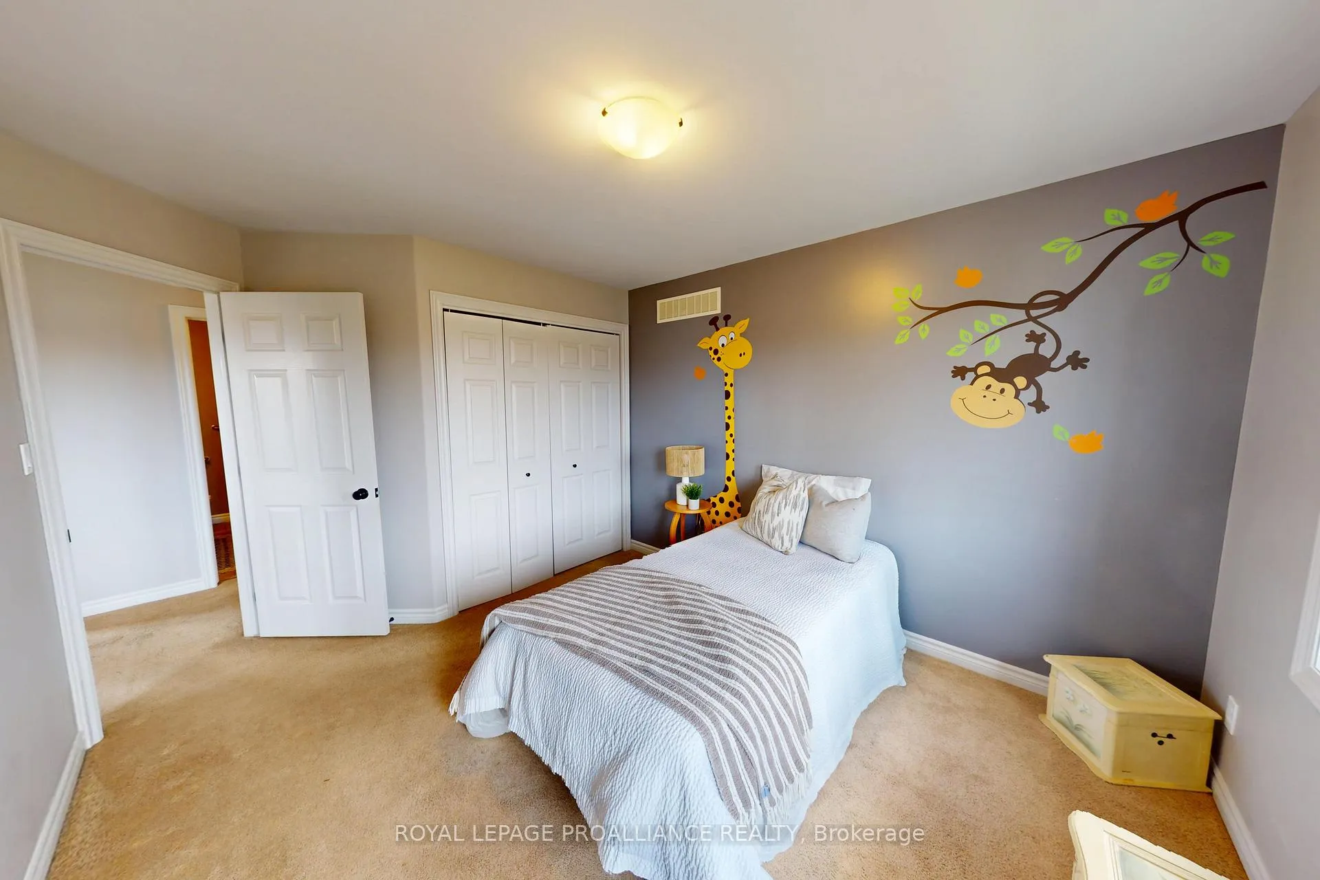 Photo 20 of 2 Meagher Place, Belleville, Belleville Ward — HOMEH