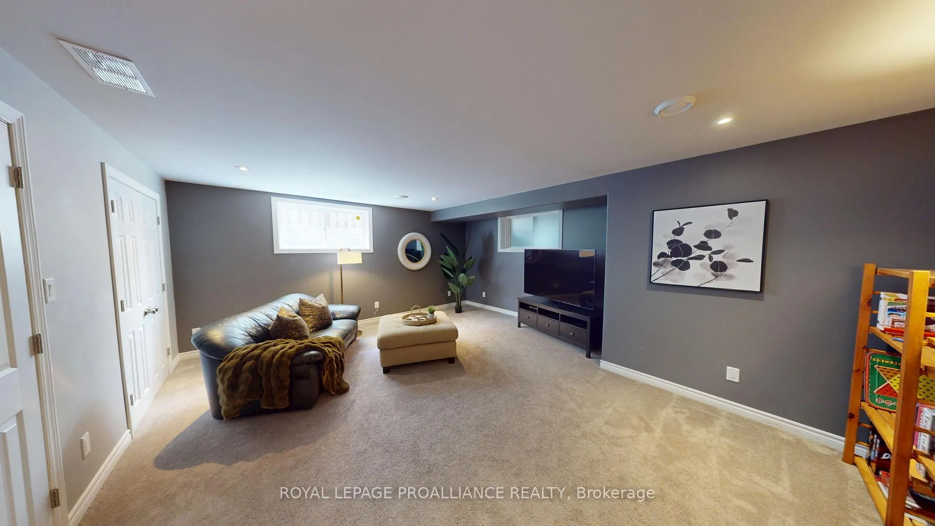 Photo 29 of 2 Meagher Place, Belleville, Belleville Ward — HOMEH