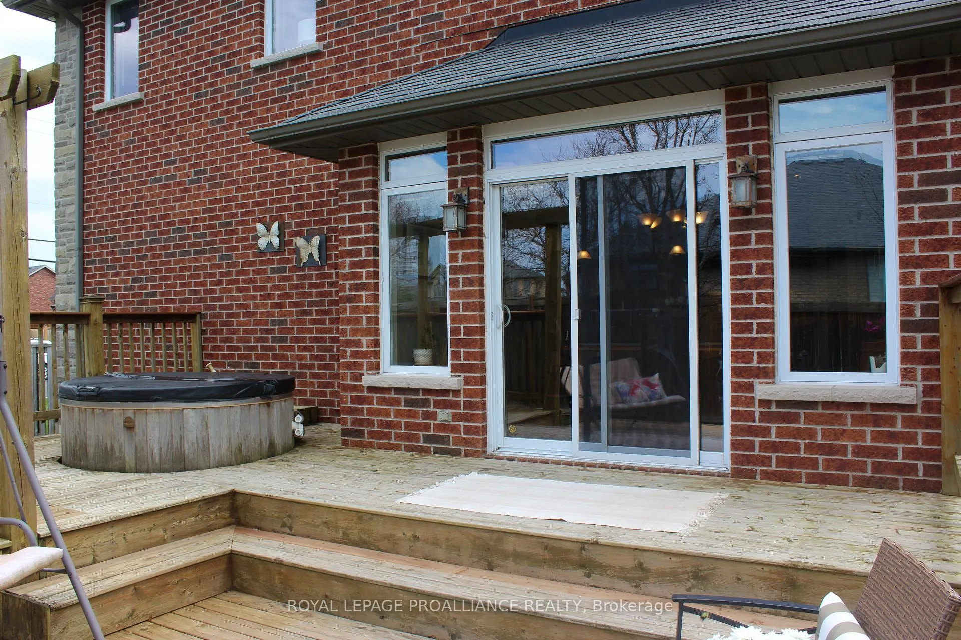 Photo 35 of 2 Meagher Place, Belleville, Belleville Ward — HOMEH