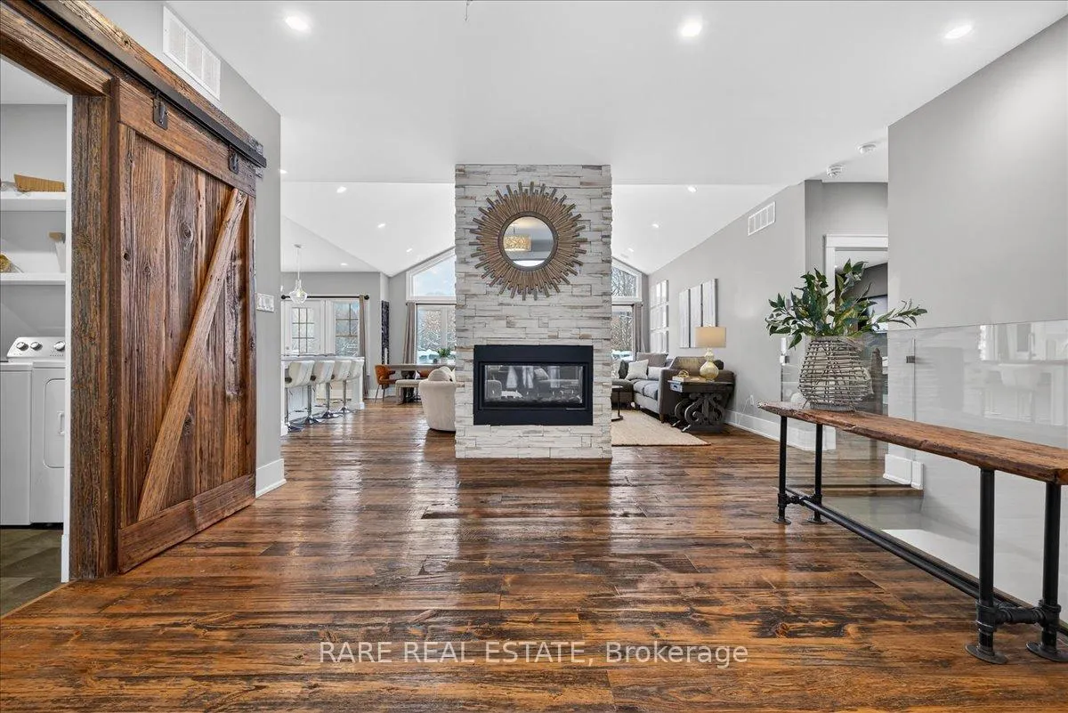 Photo 6 of 2957 3/4 Sunnidale Side Road, Clearview, Rural Clearview — HOMEH