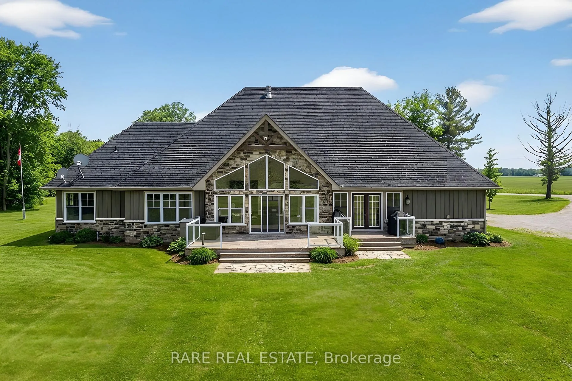 Photo 43 of 2957 3/4 Sunnidale Side Road, Clearview, Rural Clearview — HOMEH