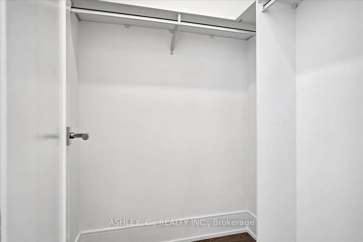 Photo 25 of Unit 823, 259 The Kingsway, Etobicoke, Edenbridge-Humber Valley — HOMEH
