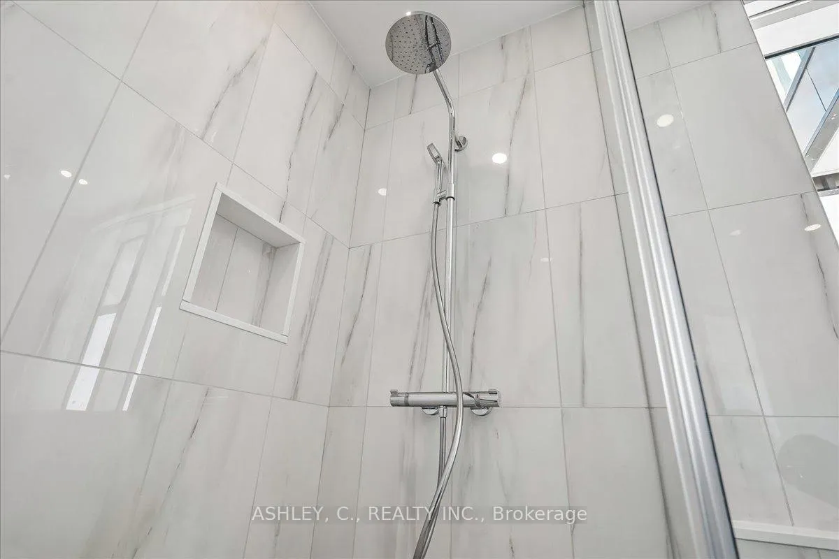 Photo 30 of Unit 823, 259 The Kingsway, Etobicoke, Edenbridge-Humber Valley — HOMEH