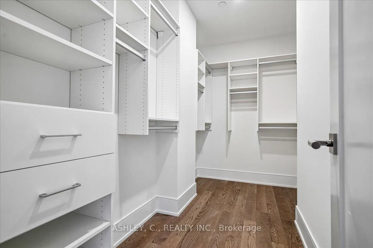 Photo 33 of Unit 823, 259 The Kingsway, Etobicoke, Edenbridge-Humber Valley — HOMEH