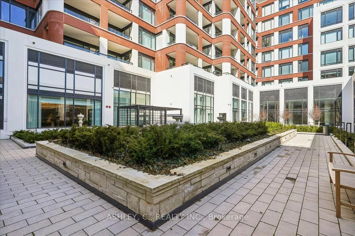 Photo 39 of Unit 823, 259 The Kingsway, Etobicoke, Edenbridge-Humber Valley — HOMEH