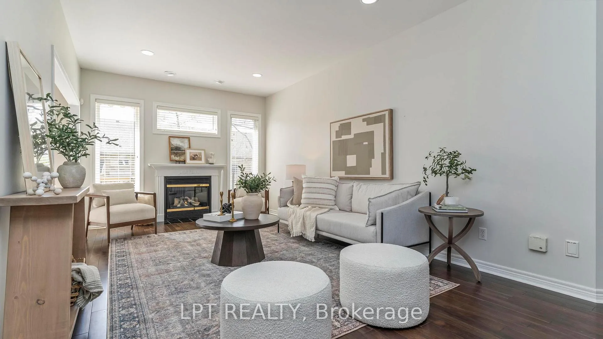 Photo 7 of Unit 8, 21 St Johns Drive, Middlesex Centre, Arva — HOMEH