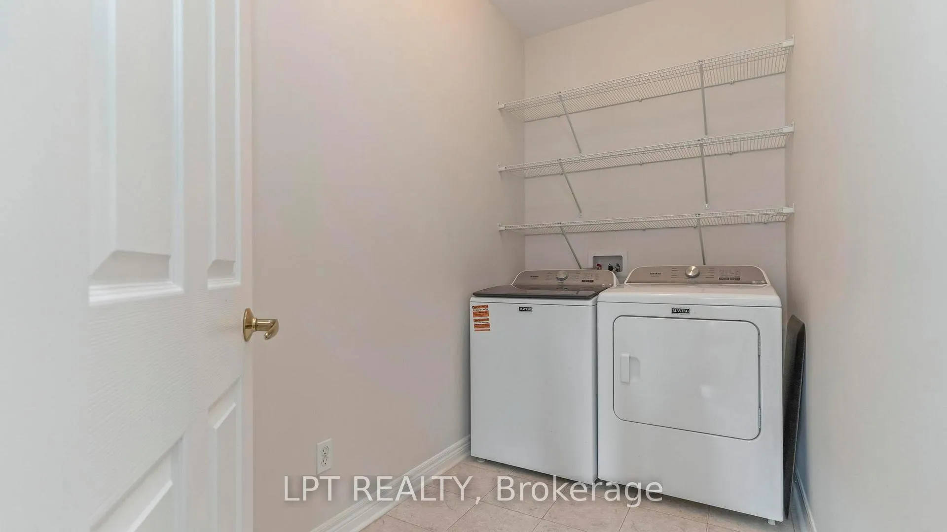 Photo 20 of Unit 8, 21 St Johns Drive, Middlesex Centre, Arva — HOMEH