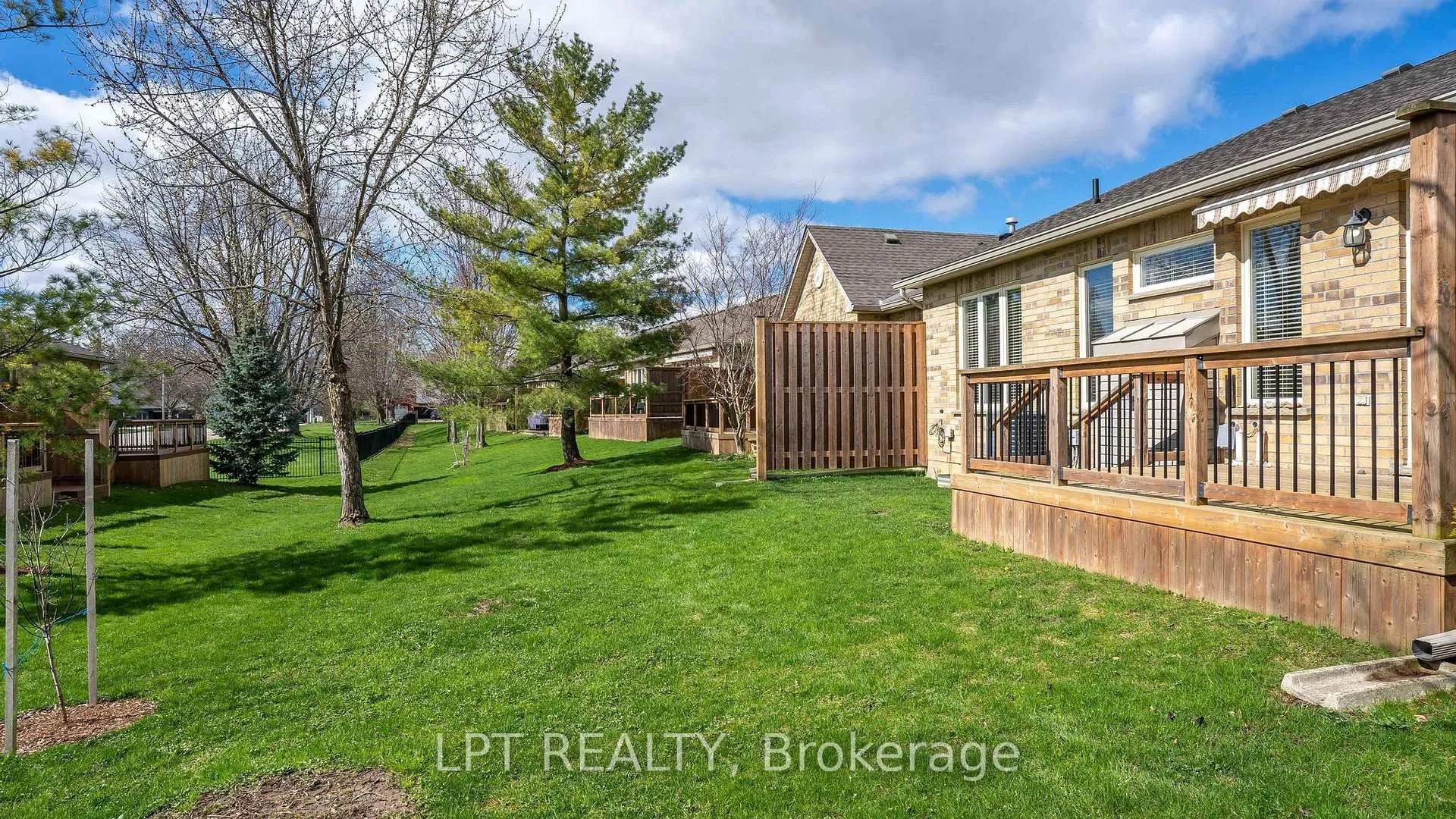 Photo 33 of Unit 8, 21 St Johns Drive, Middlesex Centre, Arva — HOMEH