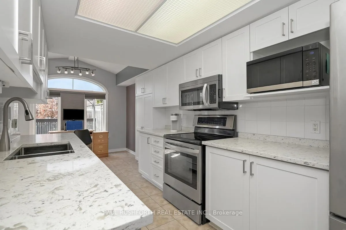 Photo 10 of 4316 Owl Valley Drive, Ottawa, Riverside South/Gloucester Glen — HOMEH