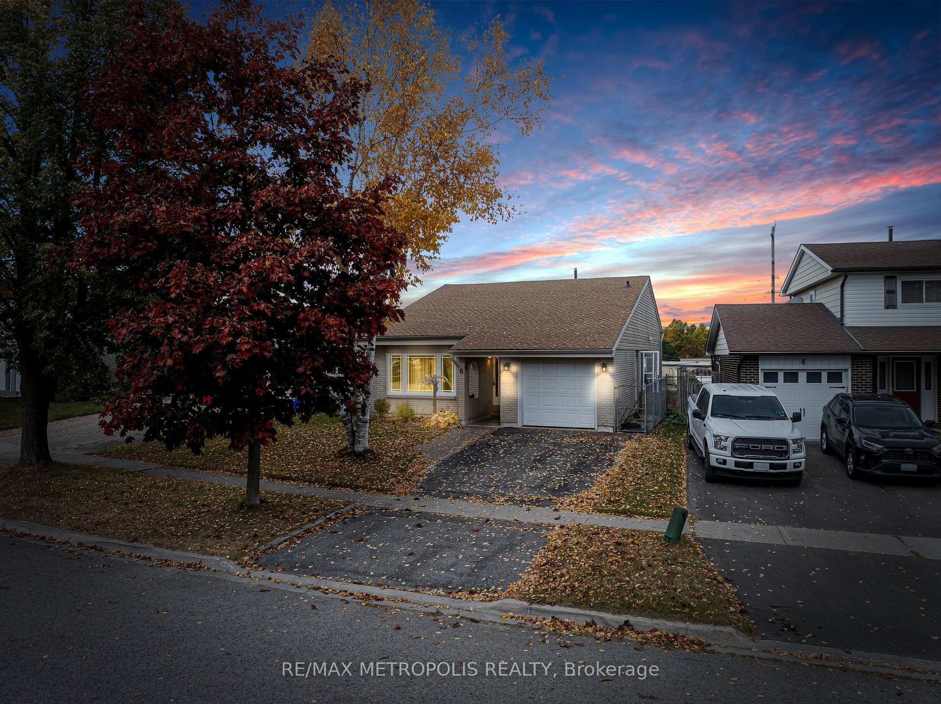 Photo 1 of 6 Danton Court, Ajax, South West — HOMEH