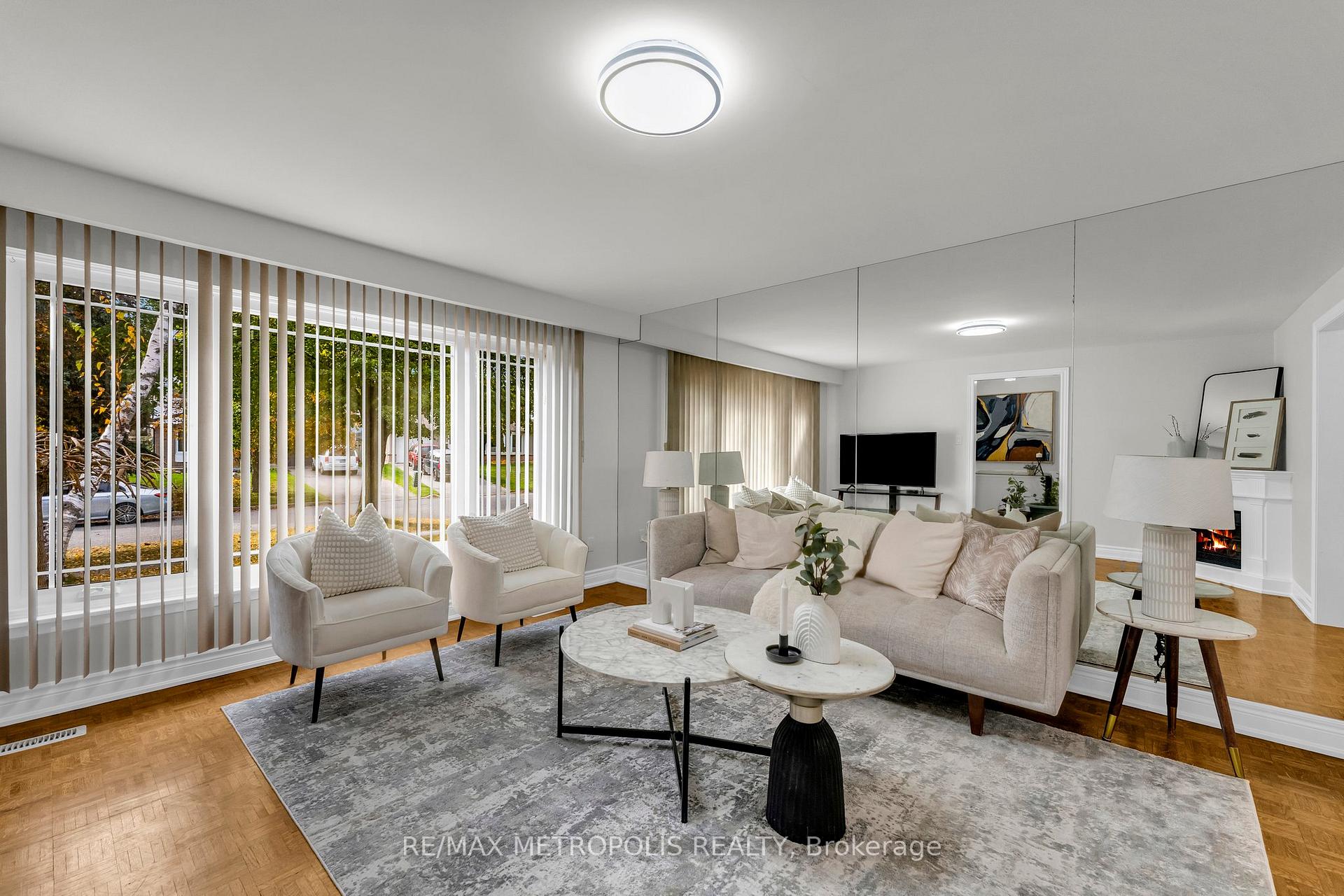 Photo 6 of 6 Danton Court, Ajax, South West — HOMEH