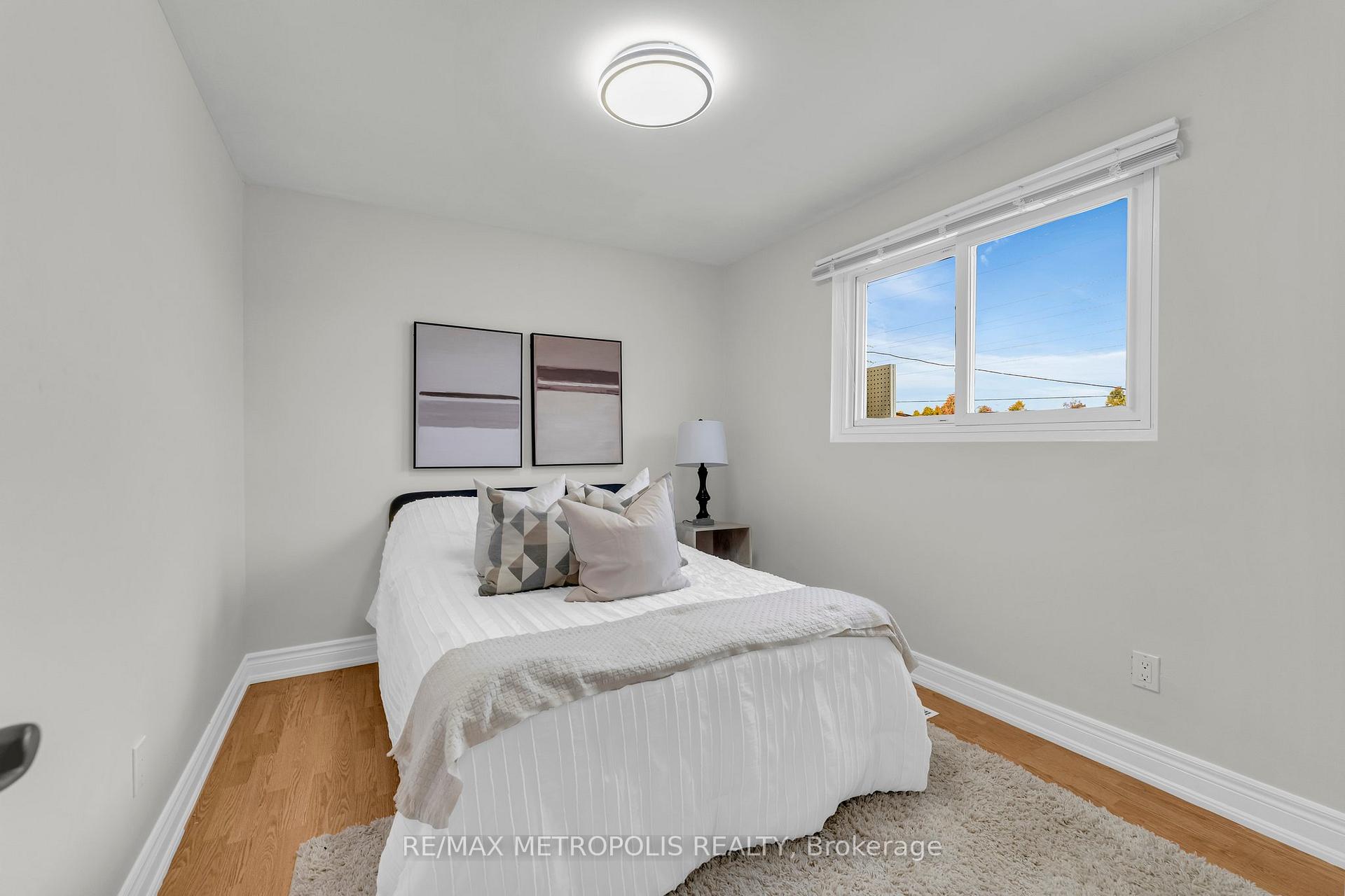 Photo 15 of 6 Danton Court, Ajax, South West — HOMEH