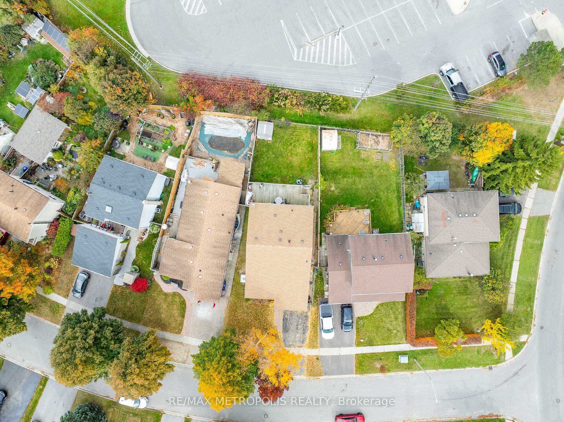 Photo 23 of 6 Danton Court, Ajax, South West — HOMEH