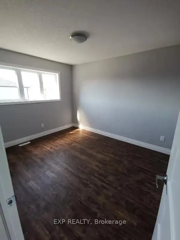 Photo 8 of Unit 51, 3560 Singleton Avenue, London, South W — HOMEH