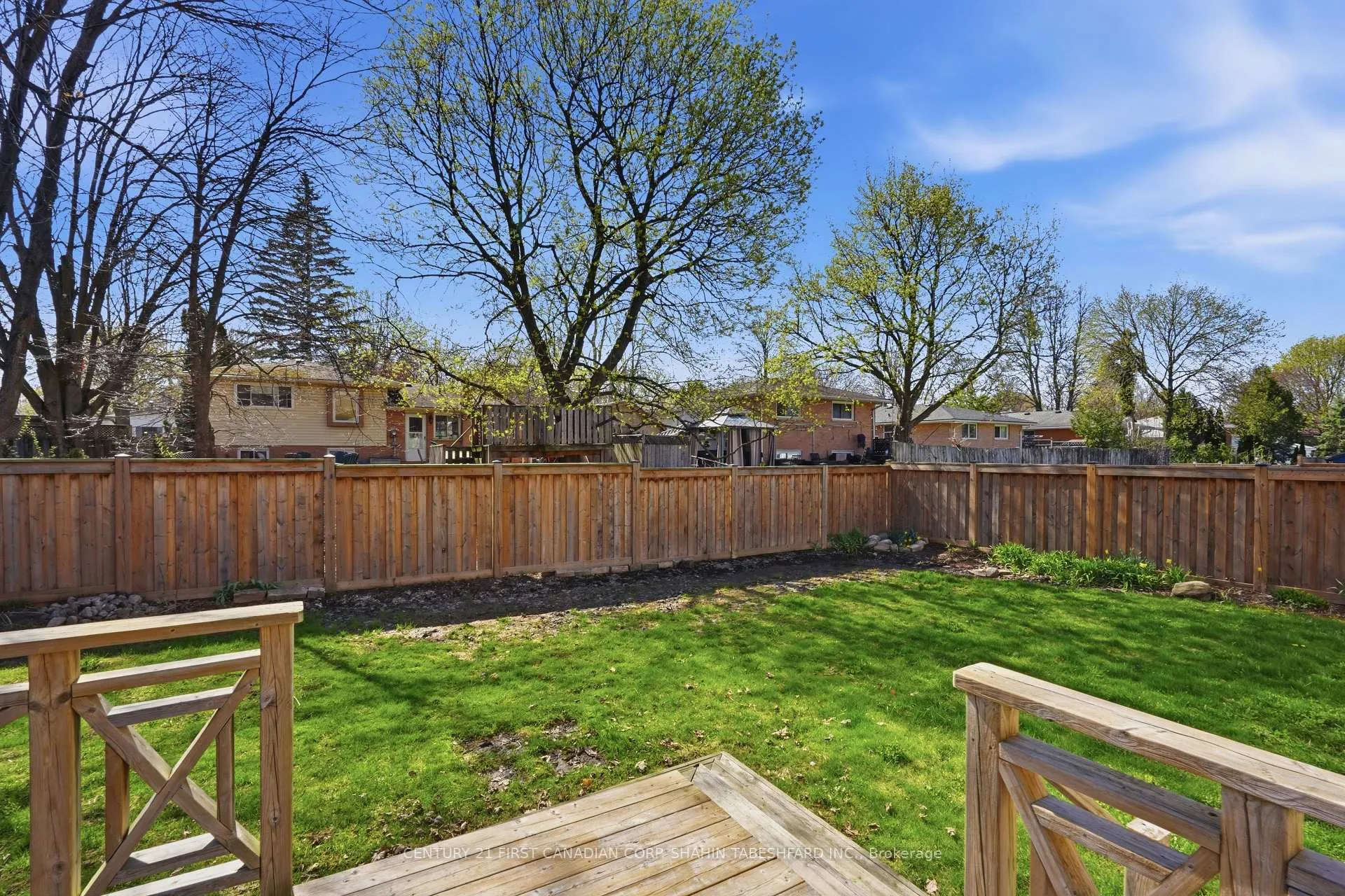 Photo 24 of 45 Cottonwood Crescent, London, North F — HOMEH