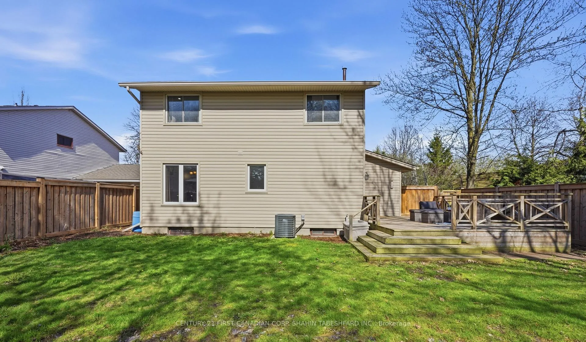 Photo 25 of 45 Cottonwood Crescent, London, North F — HOMEH