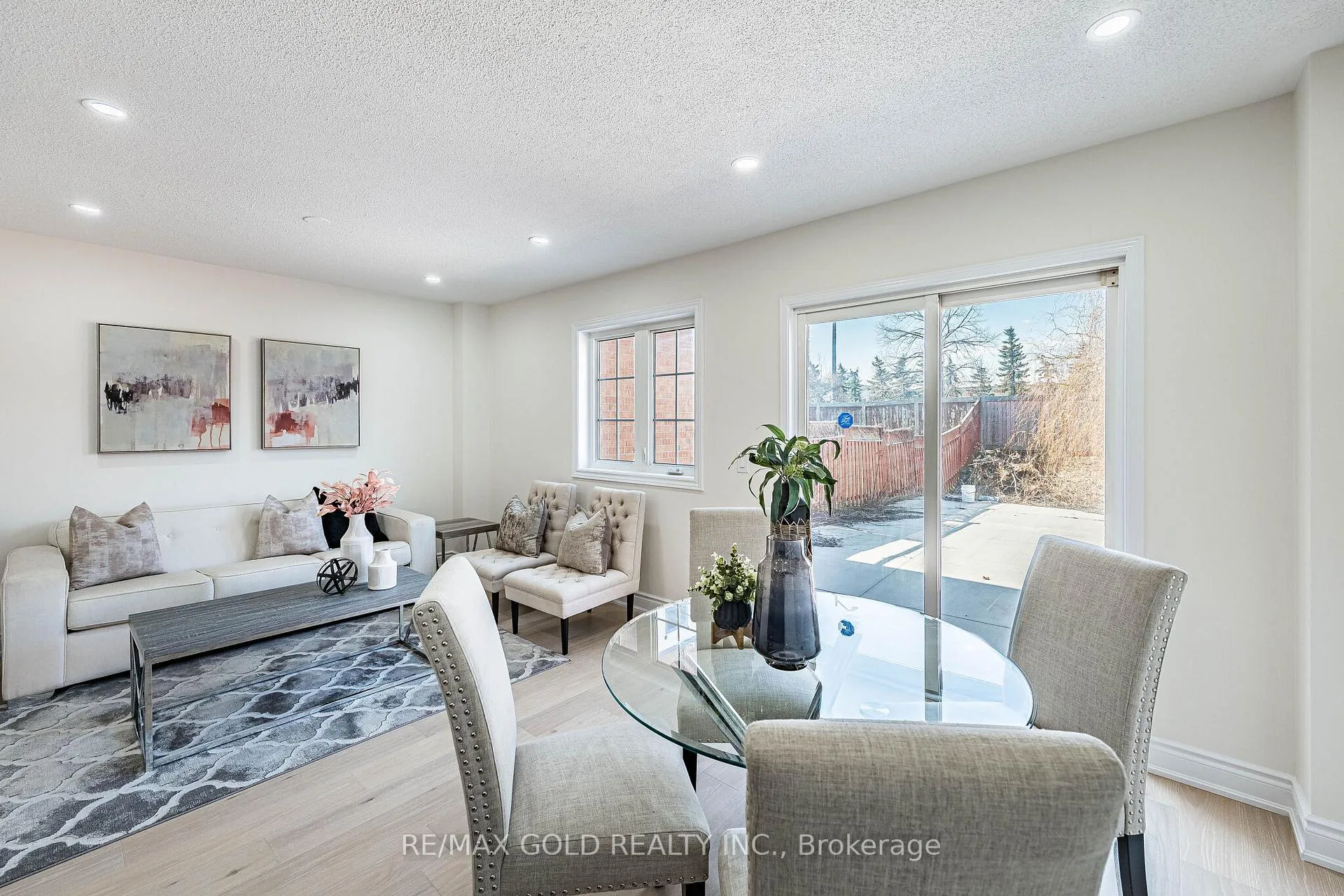 Photo 14 of 110 Sandyshores Drive, Brampton, Sandringham-Wellington — HOMEH