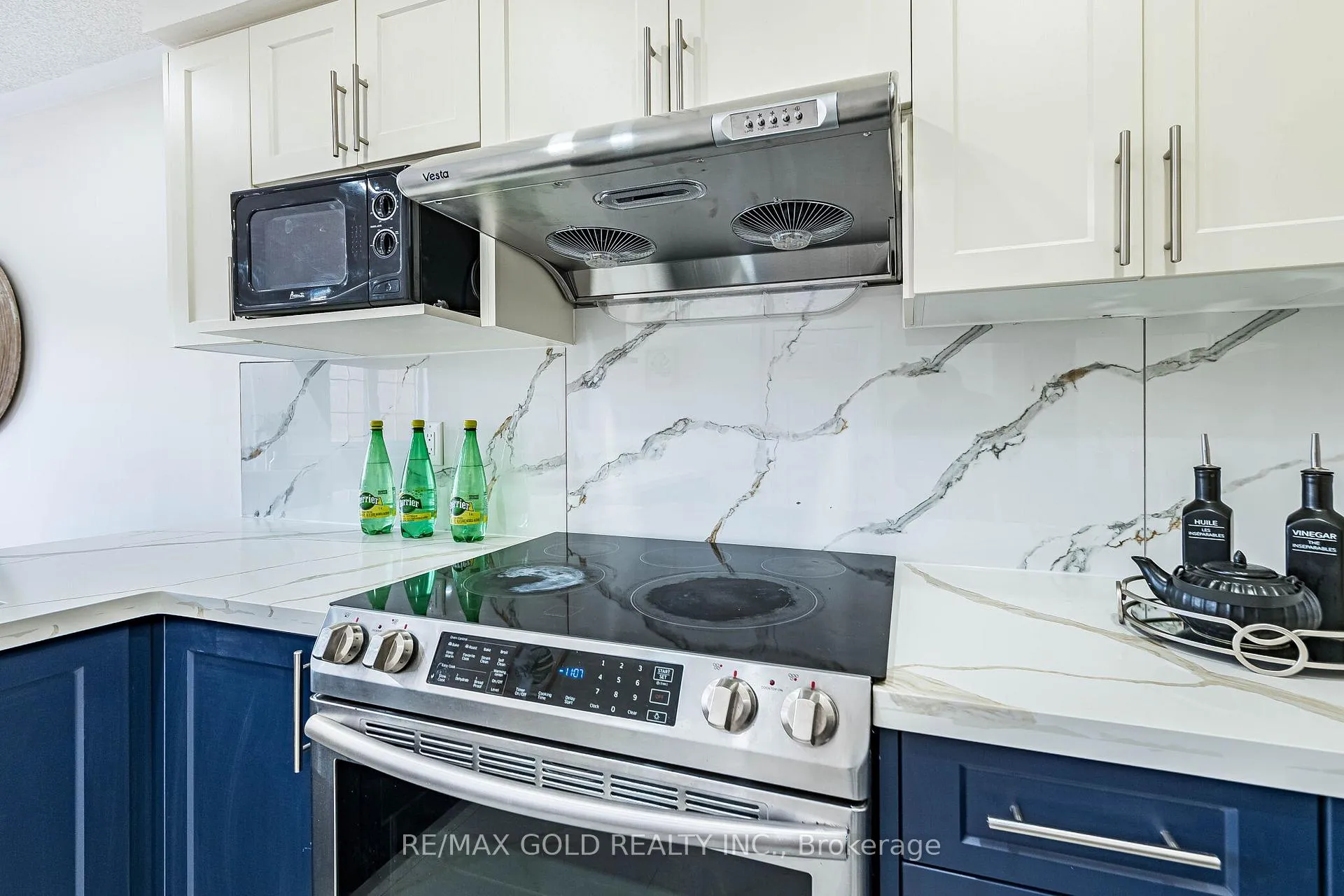 Photo 20 of 110 Sandyshores Drive, Brampton, Sandringham-Wellington — HOMEH