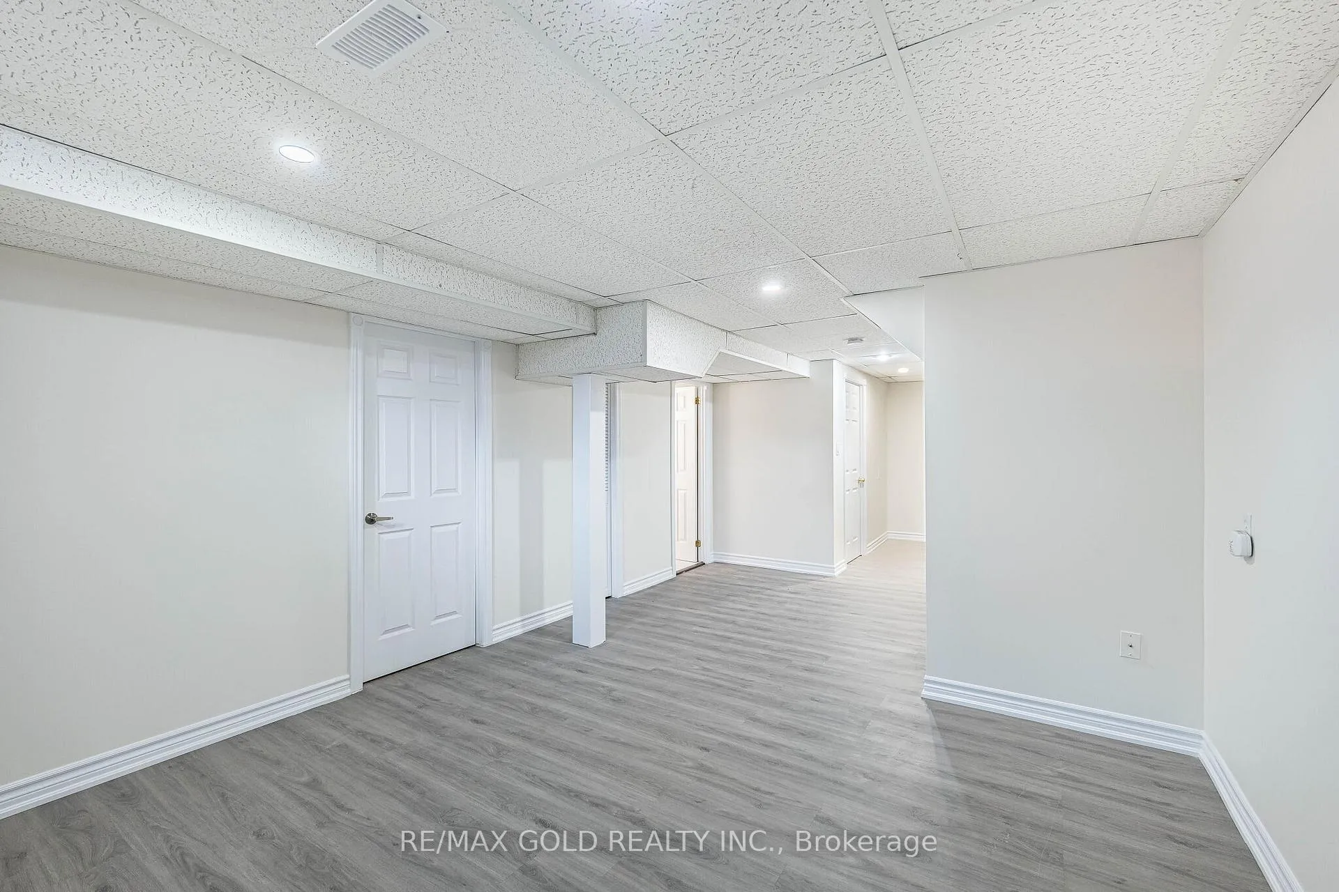Photo 32 of 110 Sandyshores Drive, Brampton, Sandringham-Wellington — HOMEH