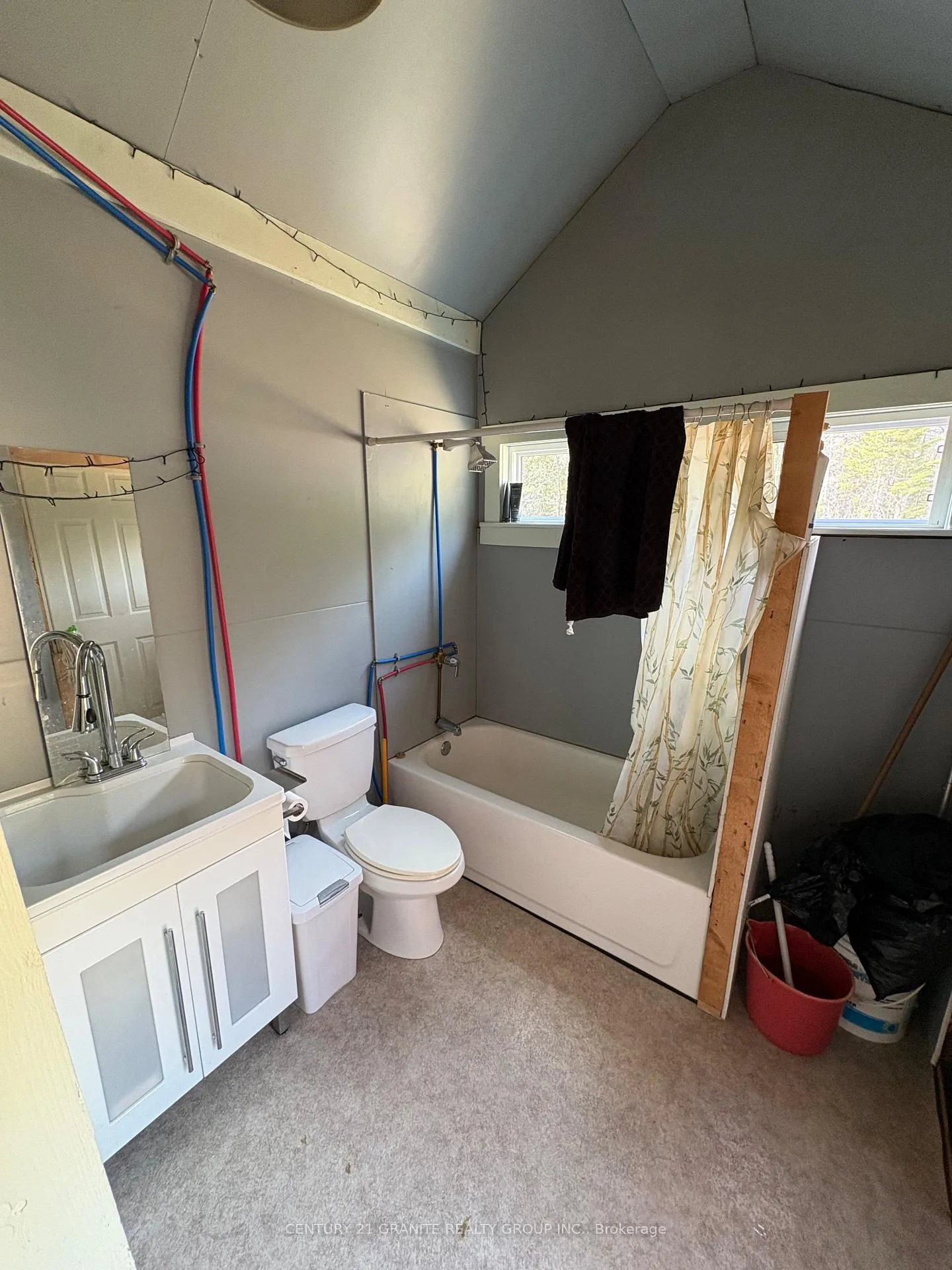 Photo 6 of 1079 North Mackenzie Lake Road, South Algonquin — HOMEH