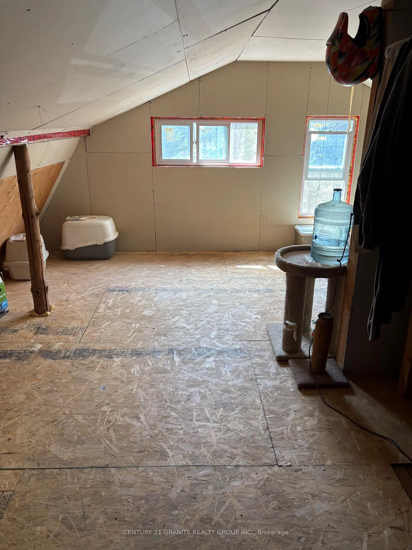 Photo 10 of 1079 North Mackenzie Lake Road, South Algonquin — HOMEH