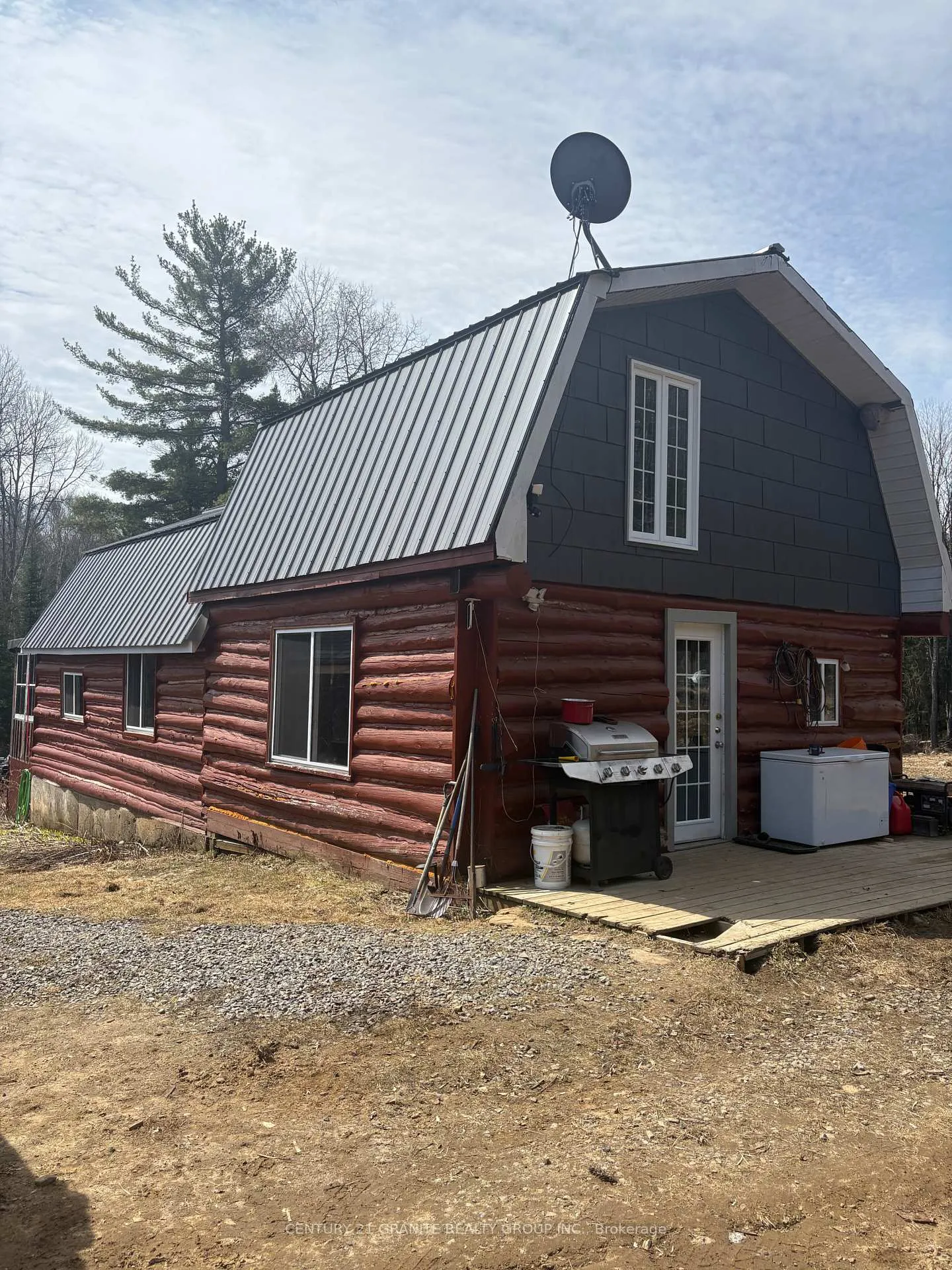 Photo 15 of 1079 North Mackenzie Lake Road, South Algonquin — HOMEH