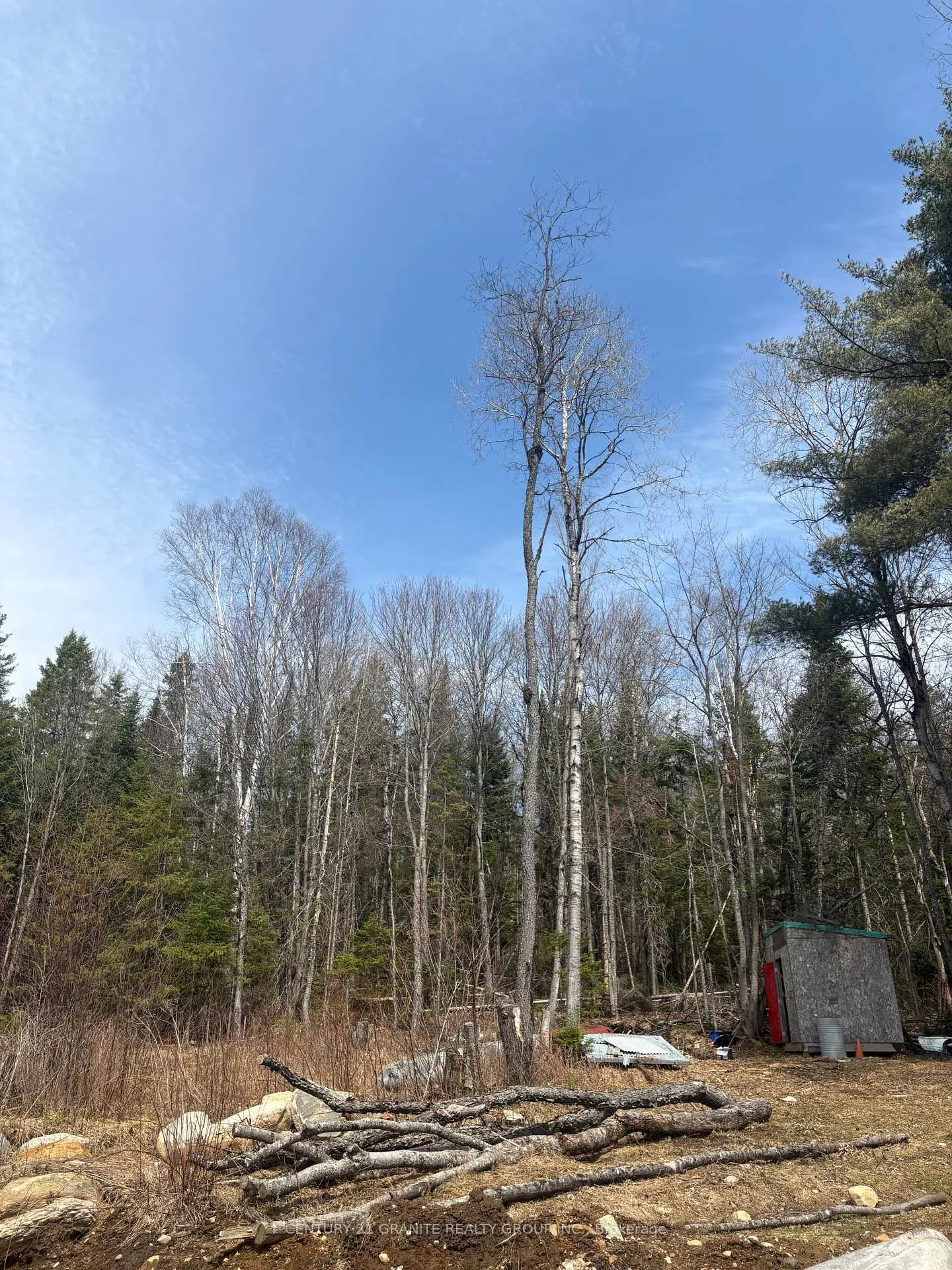 Photo 16 of 1079 North Mackenzie Lake Road, South Algonquin — HOMEH