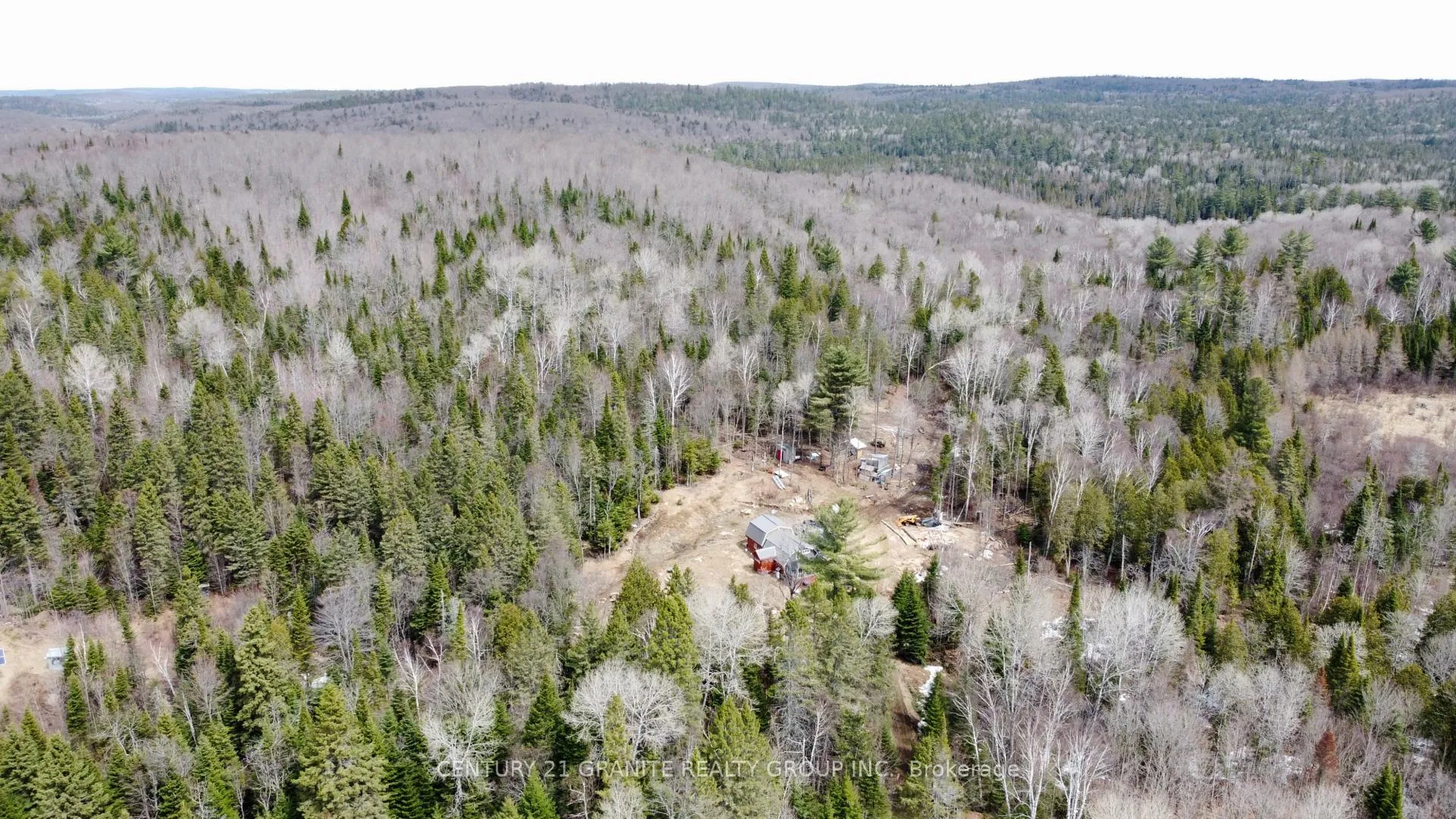Photo 24 of 1079 North Mackenzie Lake Road, South Algonquin — HOMEH