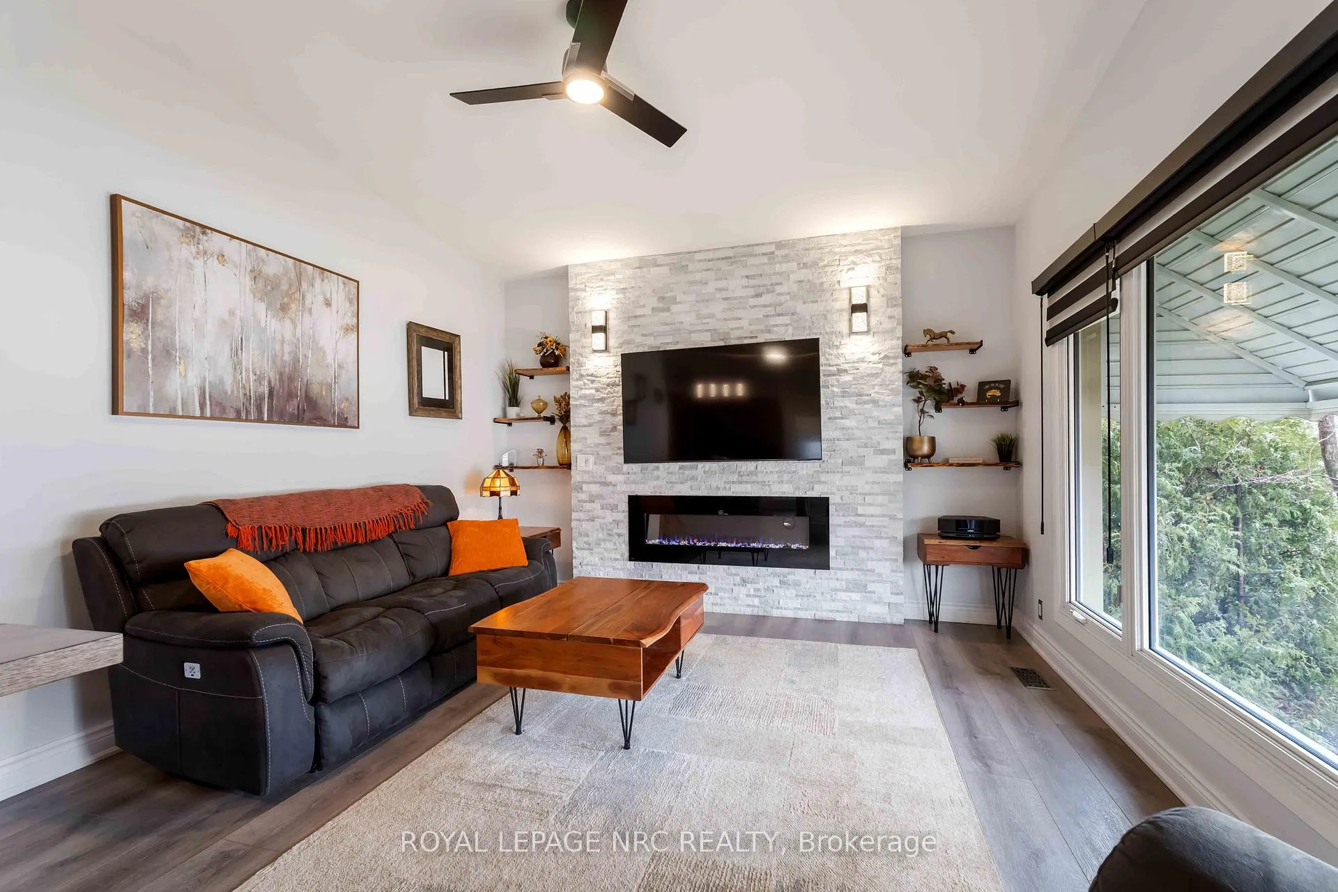 Photo 6 of 4542 Nancy Drive, Niagara Falls, Morrison — HOMEH
