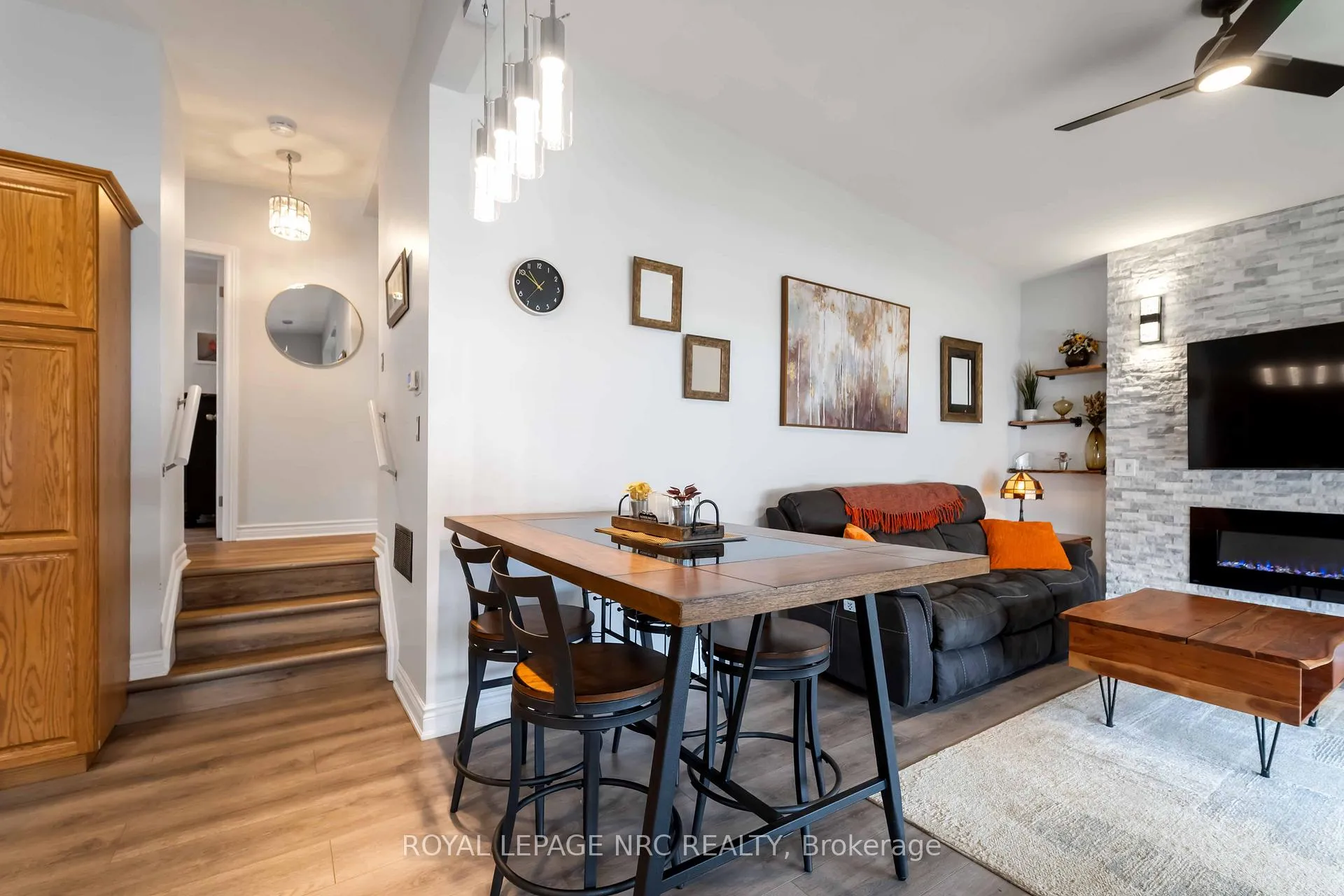 Photo 7 of 4542 Nancy Drive, Niagara Falls, Morrison — HOMEH