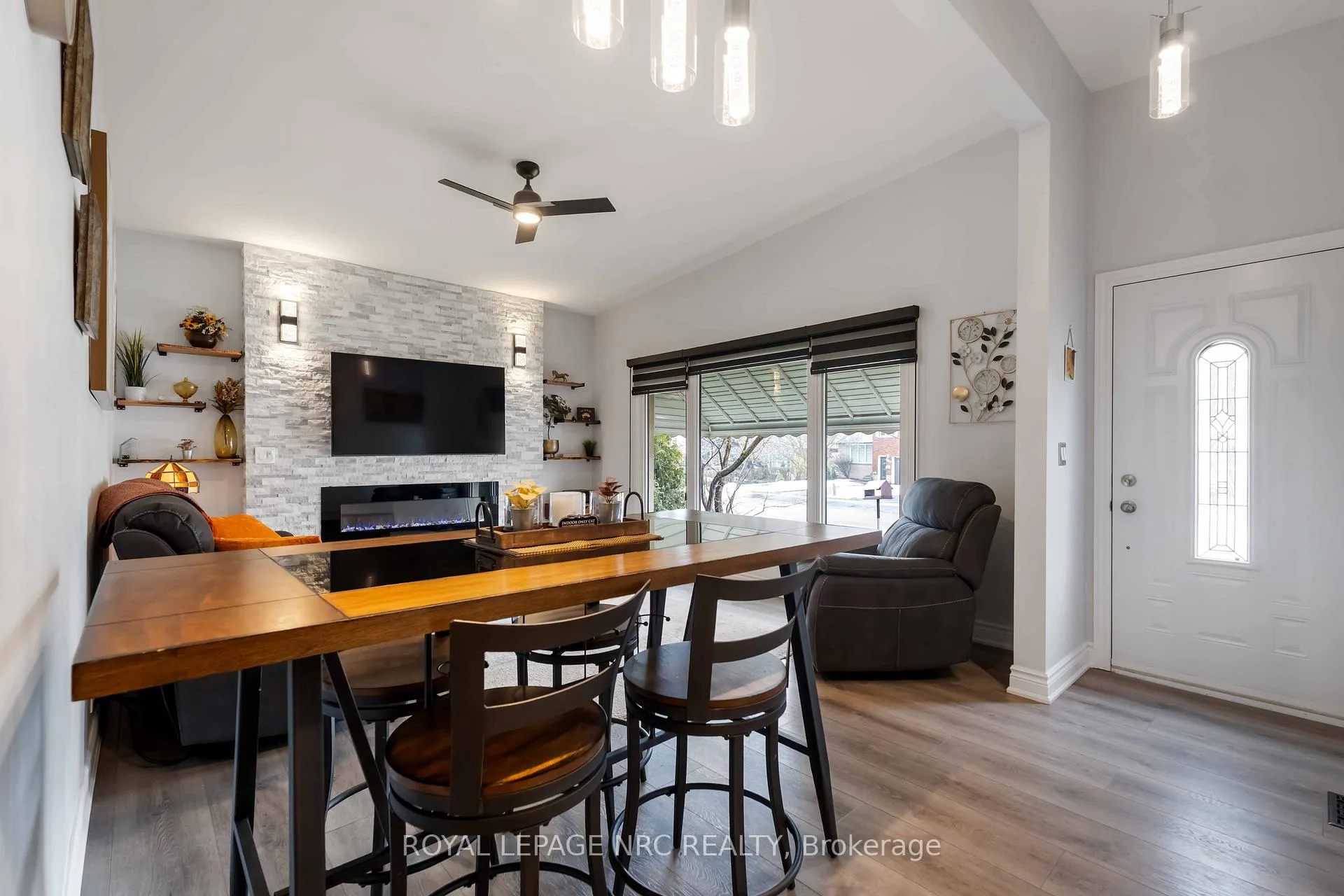 Photo 9 of 4542 Nancy Drive, Niagara Falls, Morrison — HOMEH