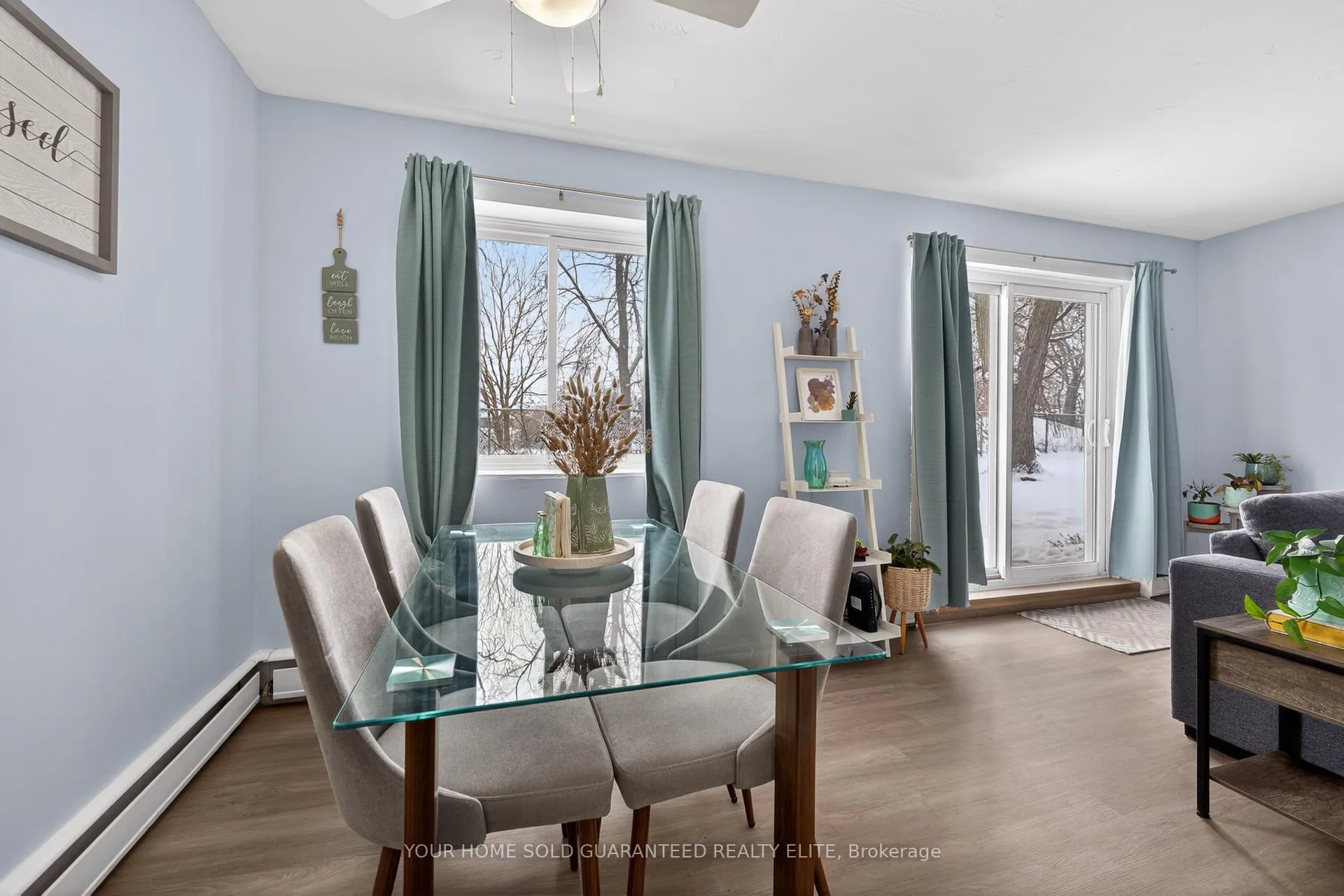 Photo 3 of Unit 10, 456 Carlton Street, St. Catharines, Facer — HOMEH