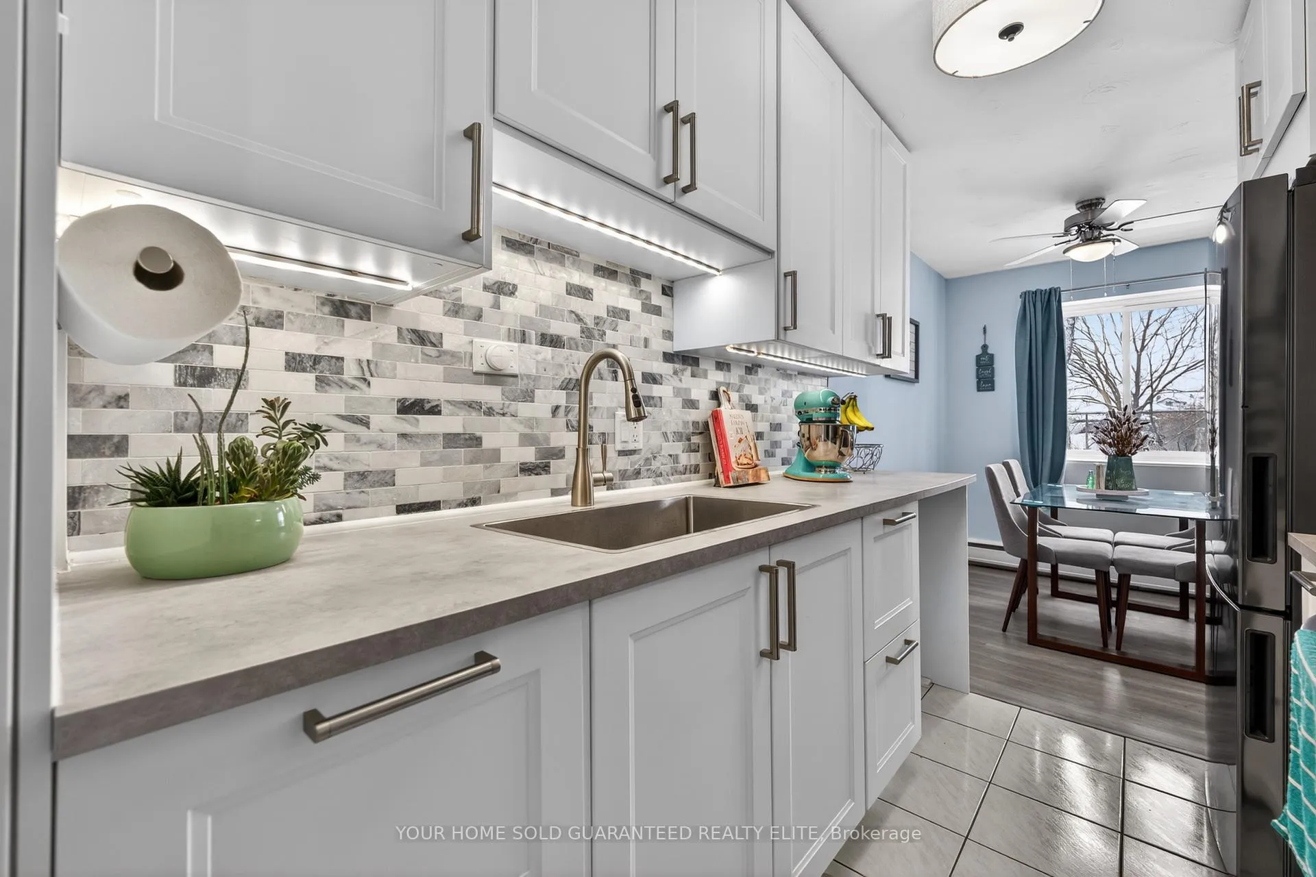 Photo 6 of Unit 10, 456 Carlton Street, St. Catharines, Facer — HOMEH