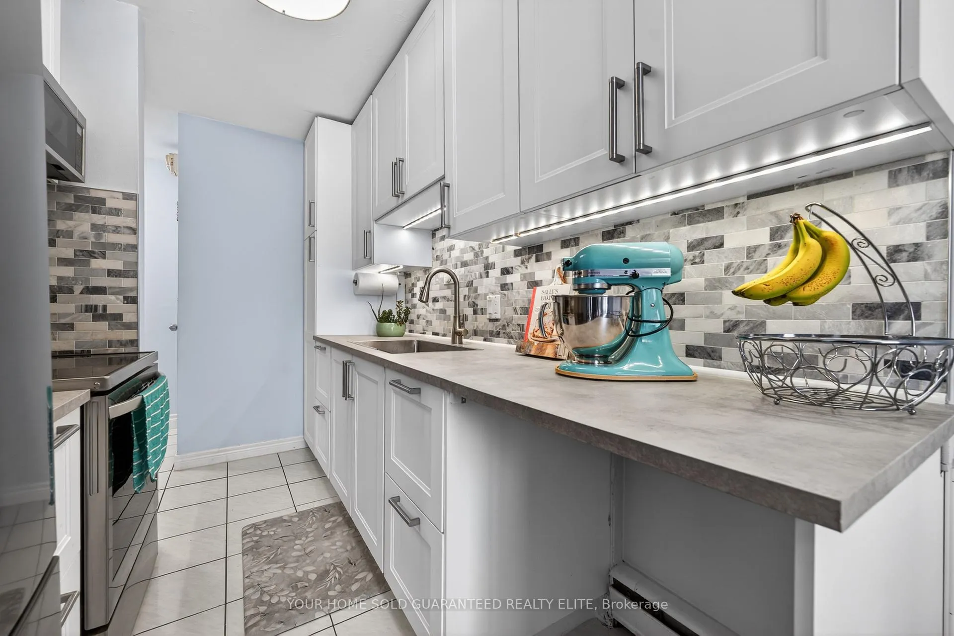 Photo 11 of Unit 10, 456 Carlton Street, St. Catharines, Facer — HOMEH