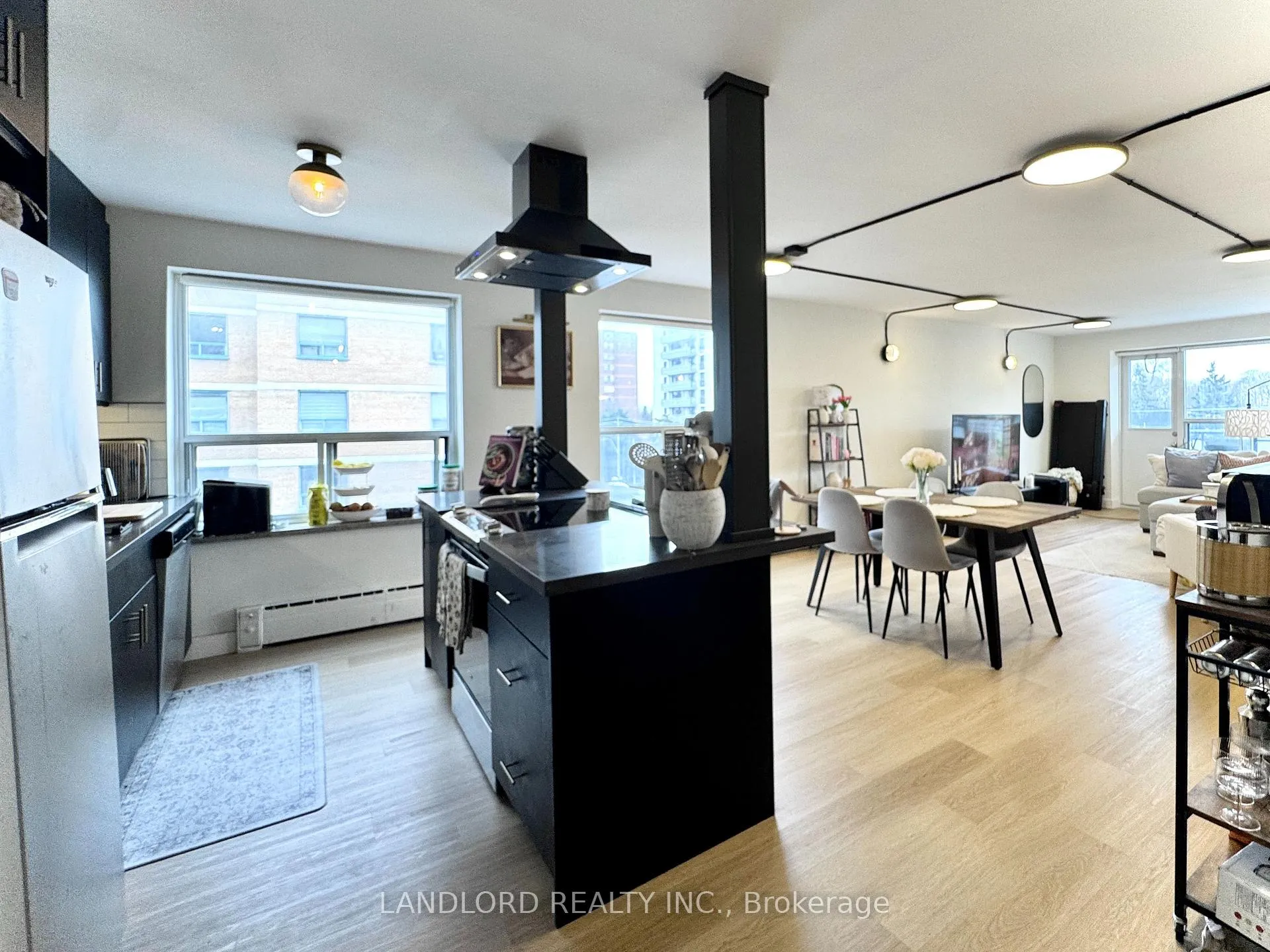 Photo 8 of Unit 102, 420 Eglinton Avenue E, Toronto, Mount Pleasant East — HOMEH