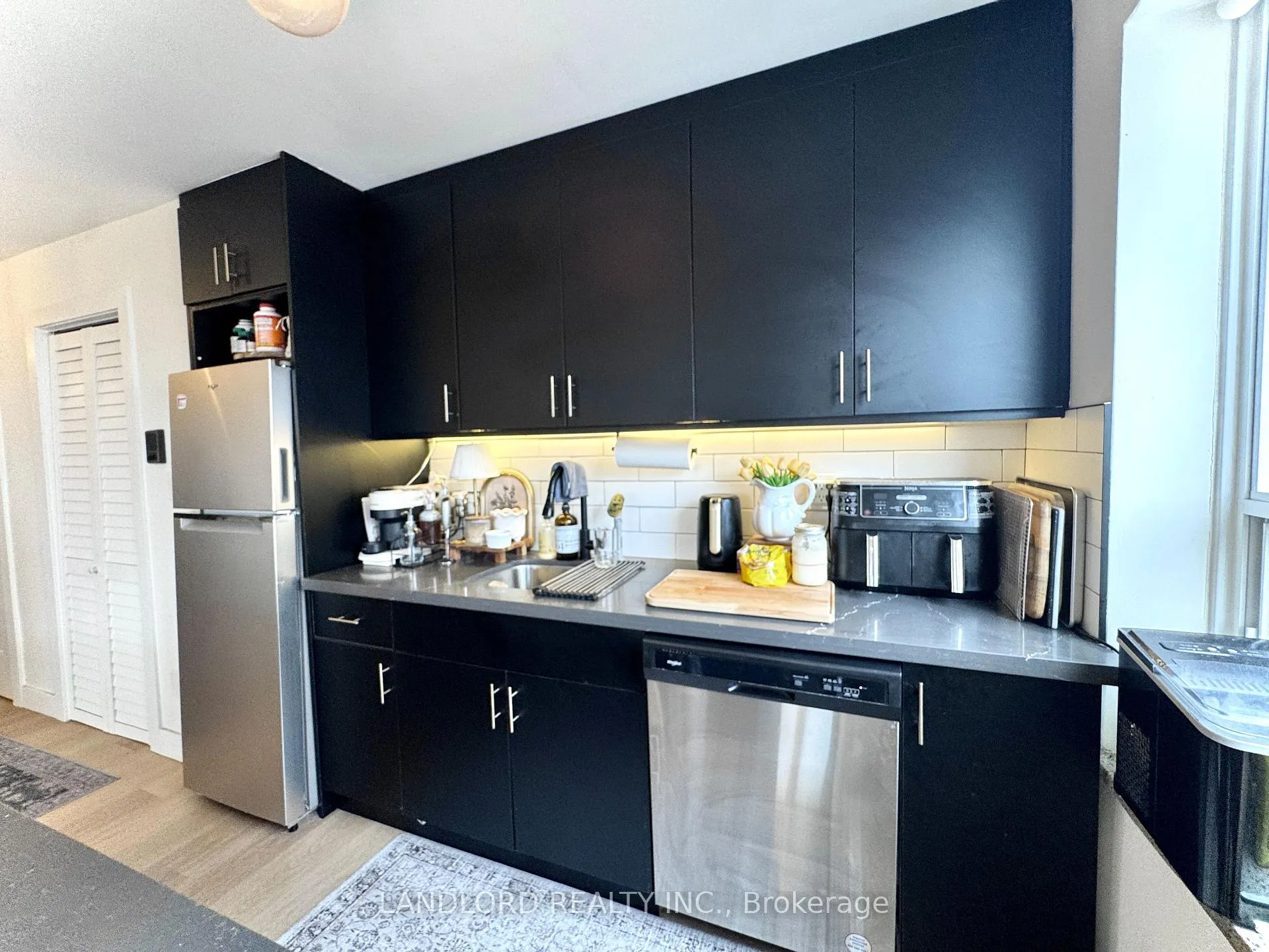 Photo 9 of Unit 102, 420 Eglinton Avenue E, Toronto, Mount Pleasant East — HOMEH