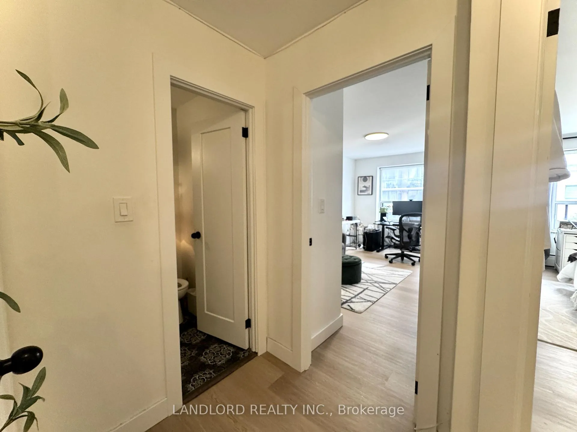 Photo 11 of Unit 102, 420 Eglinton Avenue E, Toronto, Mount Pleasant East — HOMEH
