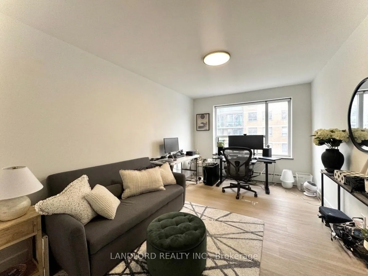 Photo 12 of Unit 102, 420 Eglinton Avenue E, Toronto, Mount Pleasant East — HOMEH