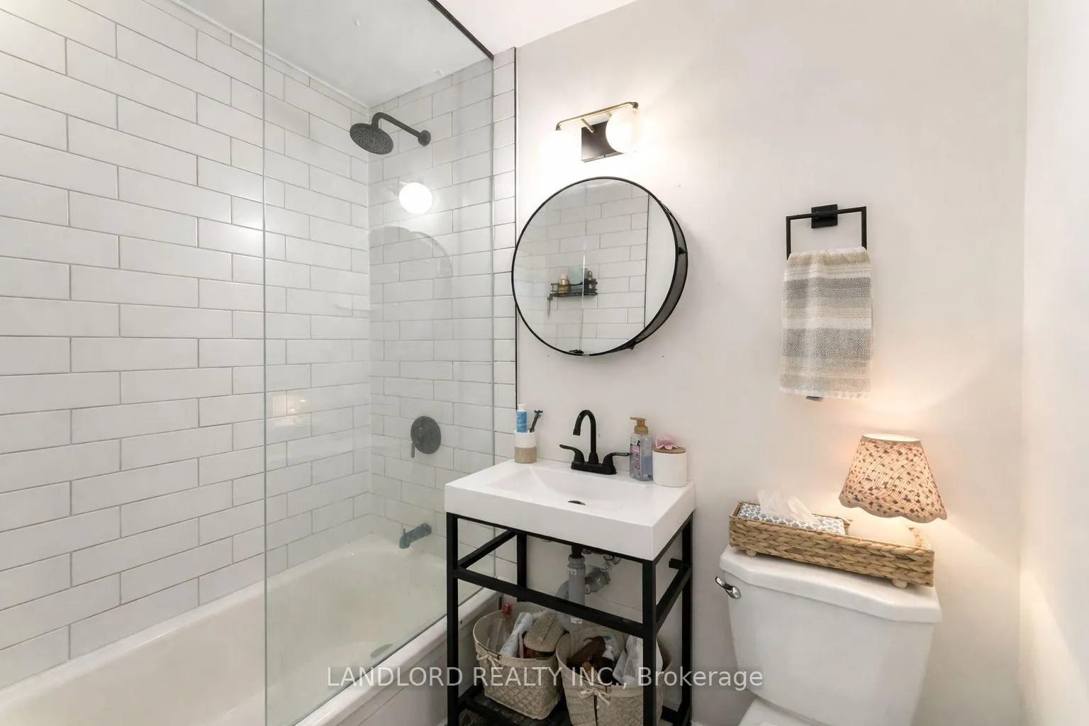 Photo 15 of Unit 102, 420 Eglinton Avenue E, Toronto, Mount Pleasant East — HOMEH