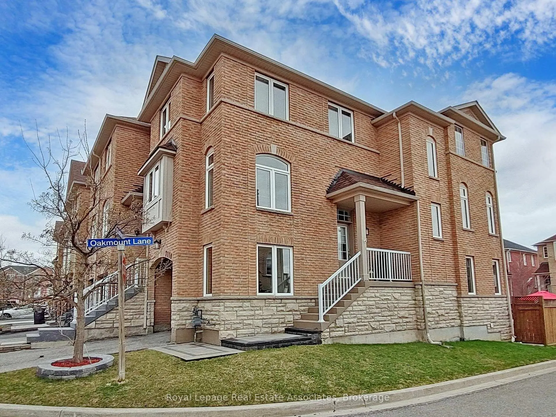 Front of 7114 Chatham Court