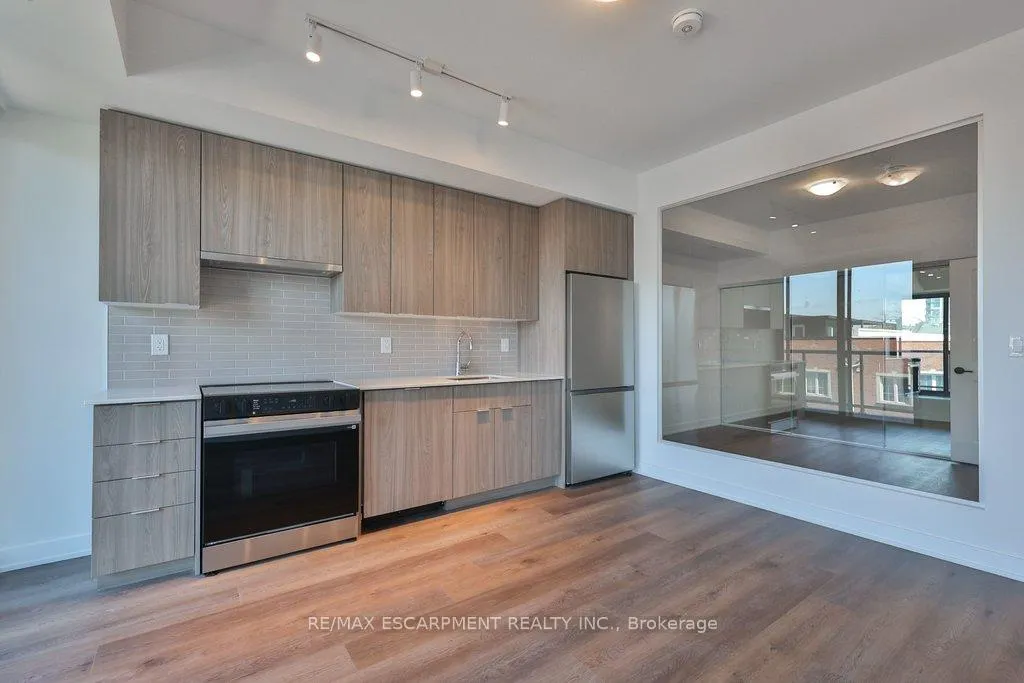 Photo 11 of Unit 304, 2075 Lakeshore Road, Burlington, Brant — HOMEH