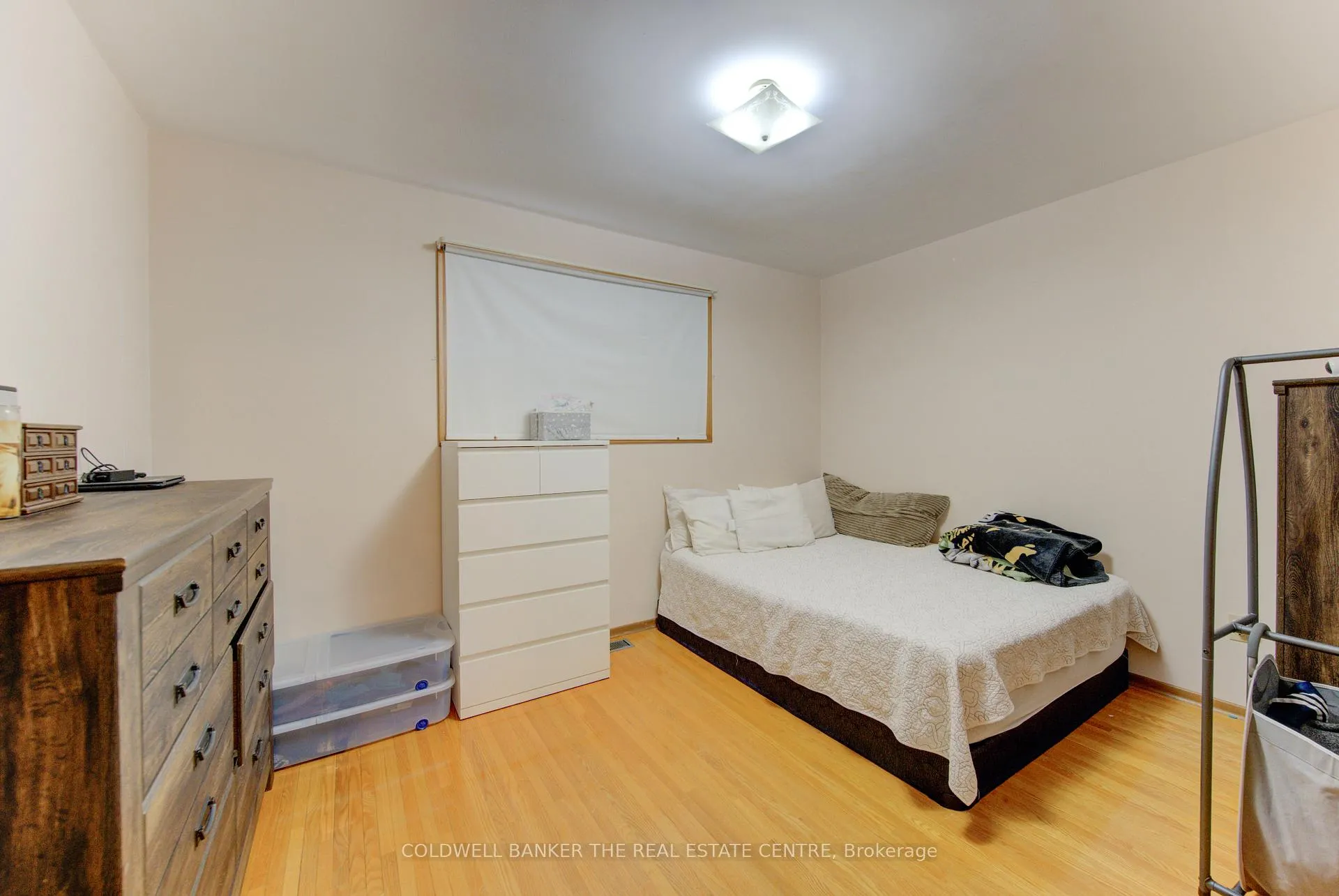 Photo 15 of 98 Shea Crescent, Kitchener — HOMEH