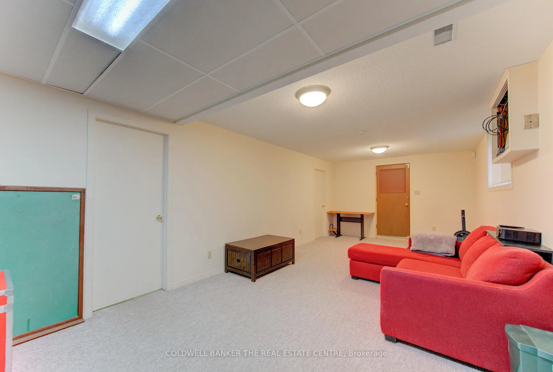 Photo 19 of 98 Shea Crescent, Kitchener — HOMEH