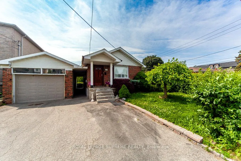 Photo 3 of 109 Regina Avenue, Toronto, Englemount-Lawrence — HOMEH