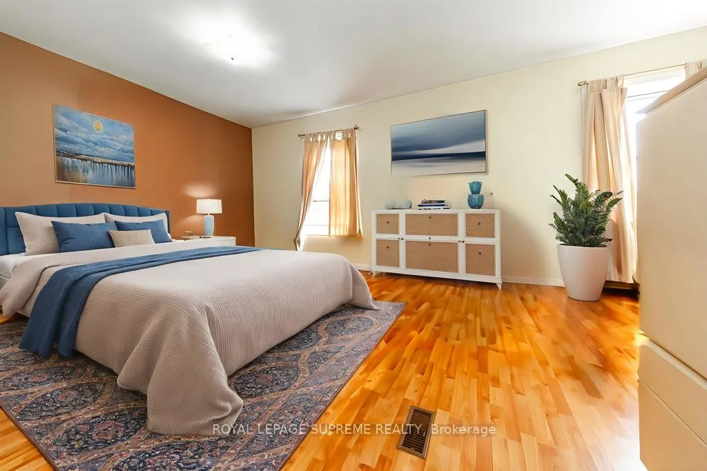 Photo 13 of 109 Regina Avenue, Toronto, Englemount-Lawrence — HOMEH