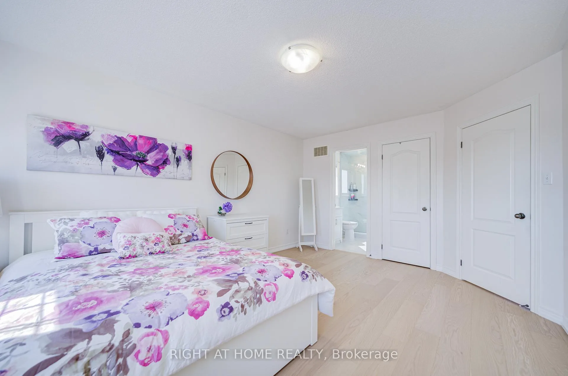 Photo 26 of 3064 Highbourne Crescent, Oakville, Bronte Creek — HOMEH